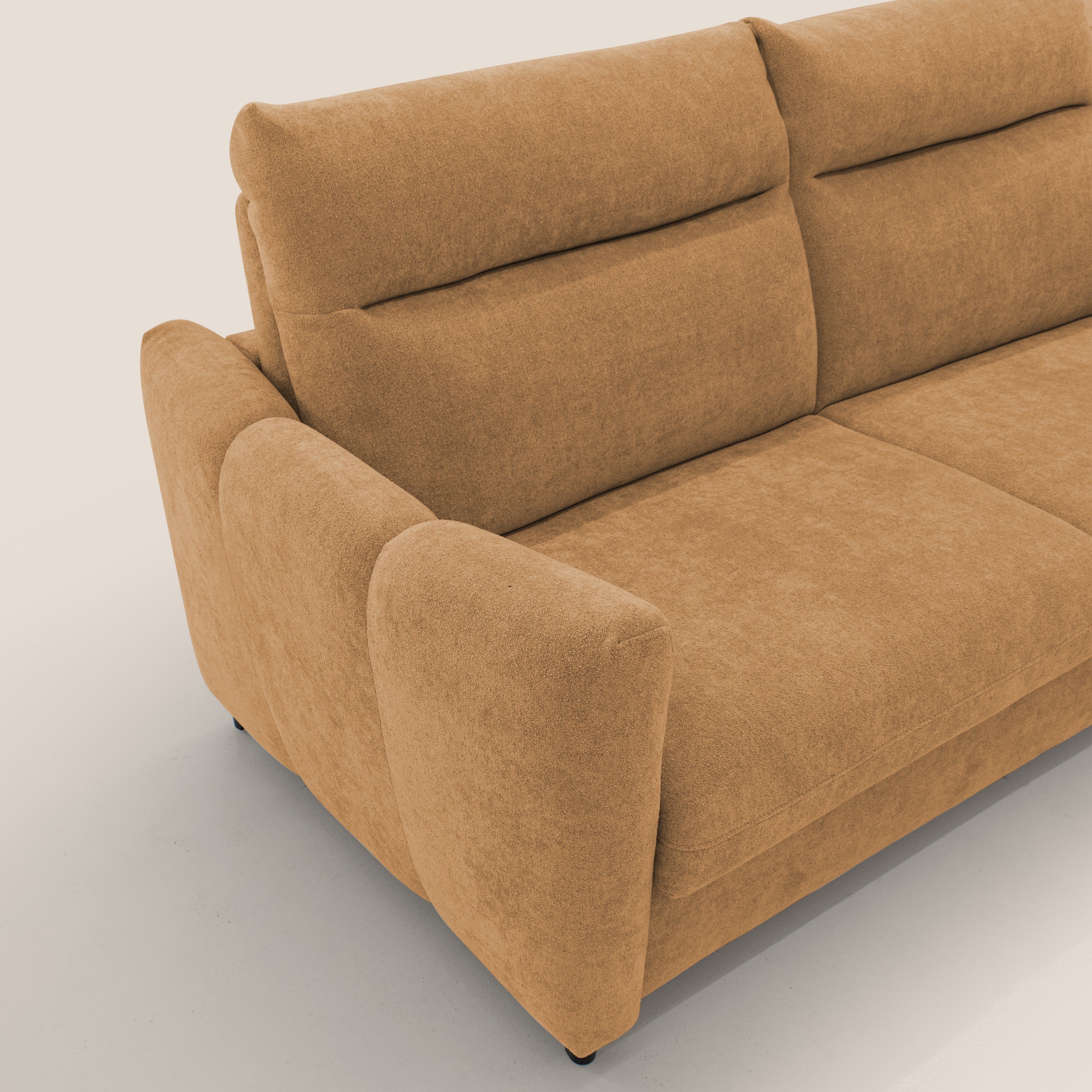 Peonia divano letto scandinavo con materasso H18 cm e morbido e alto schienale in tessuto Bouclé impermeabile T07 arancio - divani.store