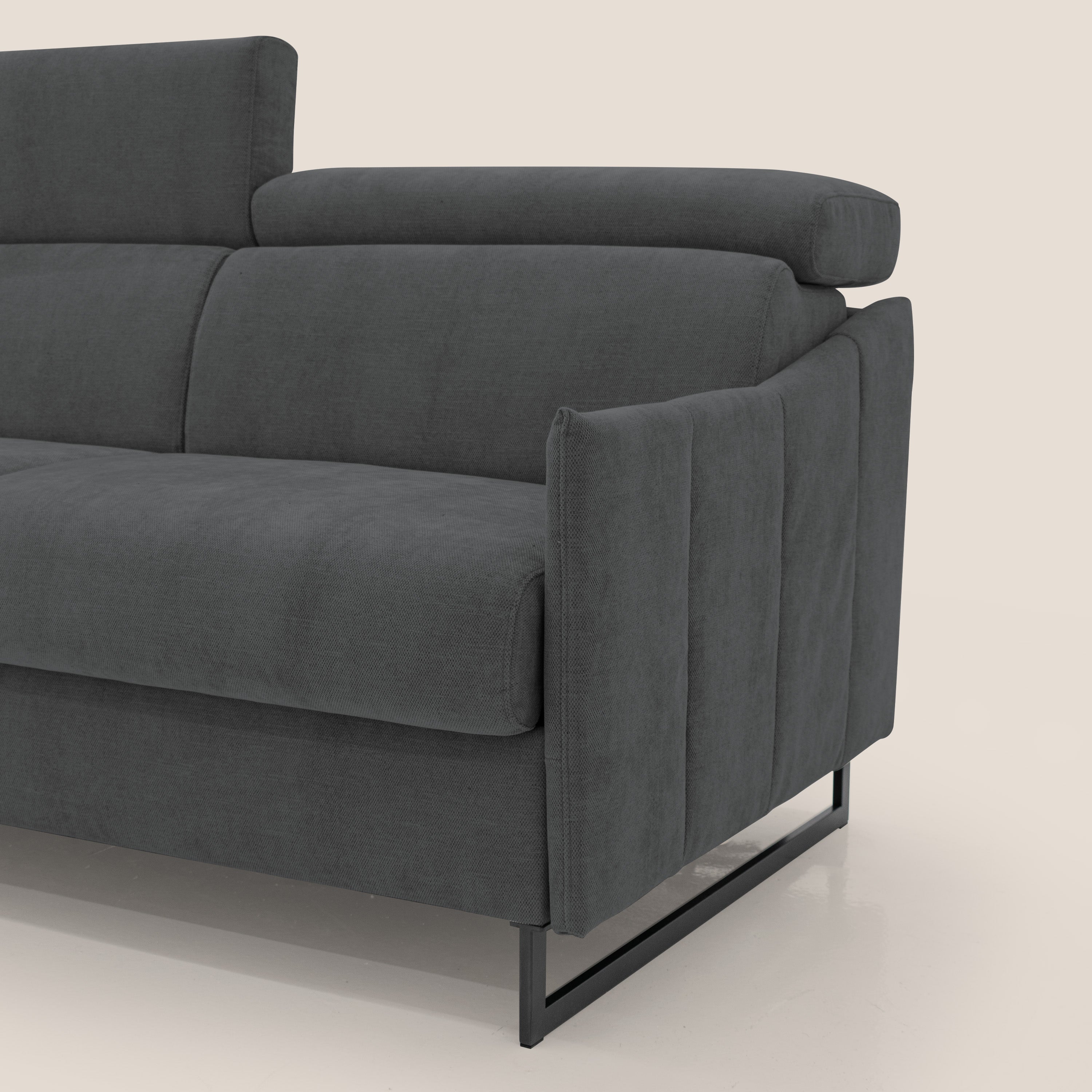 Loto divano letto salvaspazio materasso H18 cm con piedi alti in morbido tessuto impermeabile T14 antracite - divani.store