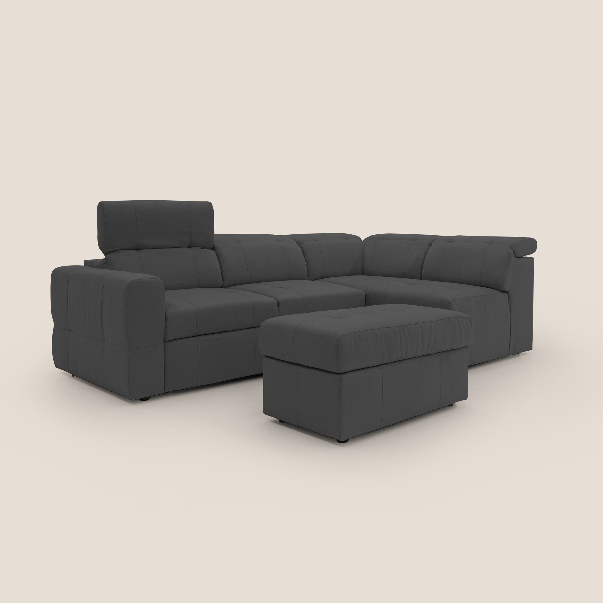 Kronos Ecksofa mit ausziehbarer Ottomane und mobilem Hocker mit Staufach aus wasserfester Mikrofaser T11