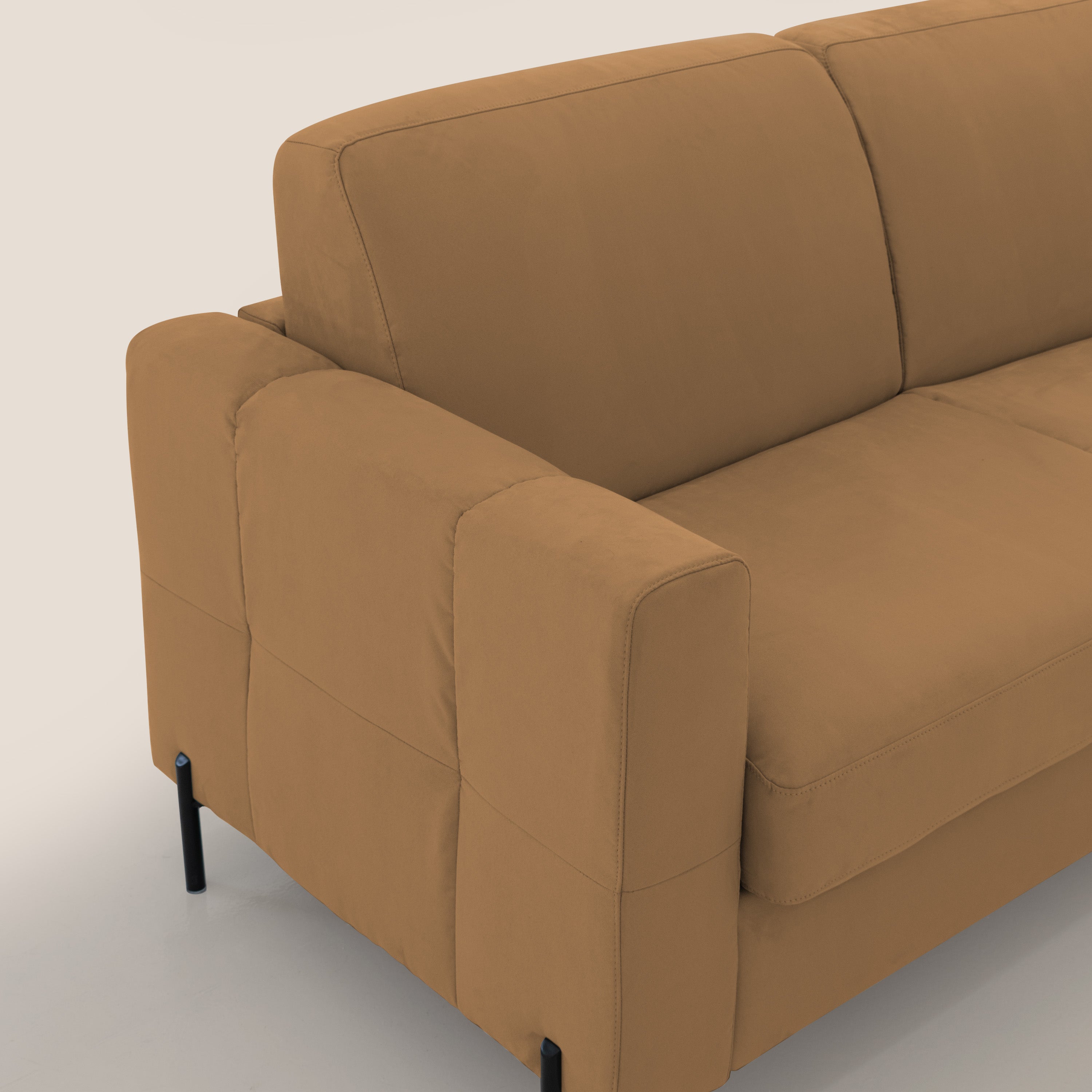 Ortensia divano letto materasso H18 cm con piedi alti in elegante microfibra smacchiabile T11 cuoio - divani.store