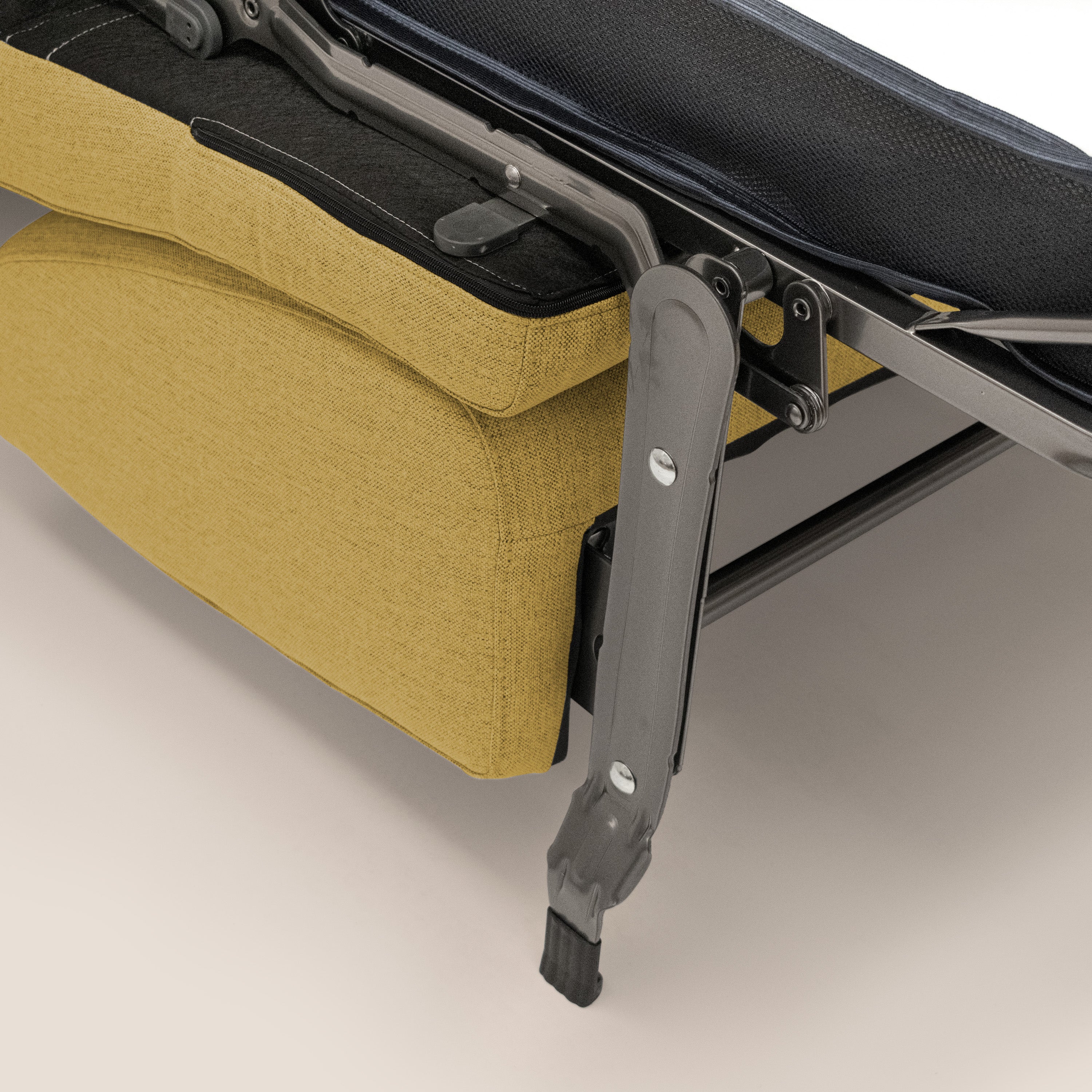 Scarlet Schlafsofa aus wasserfestem Baumwollmischgewebe T19 gelb