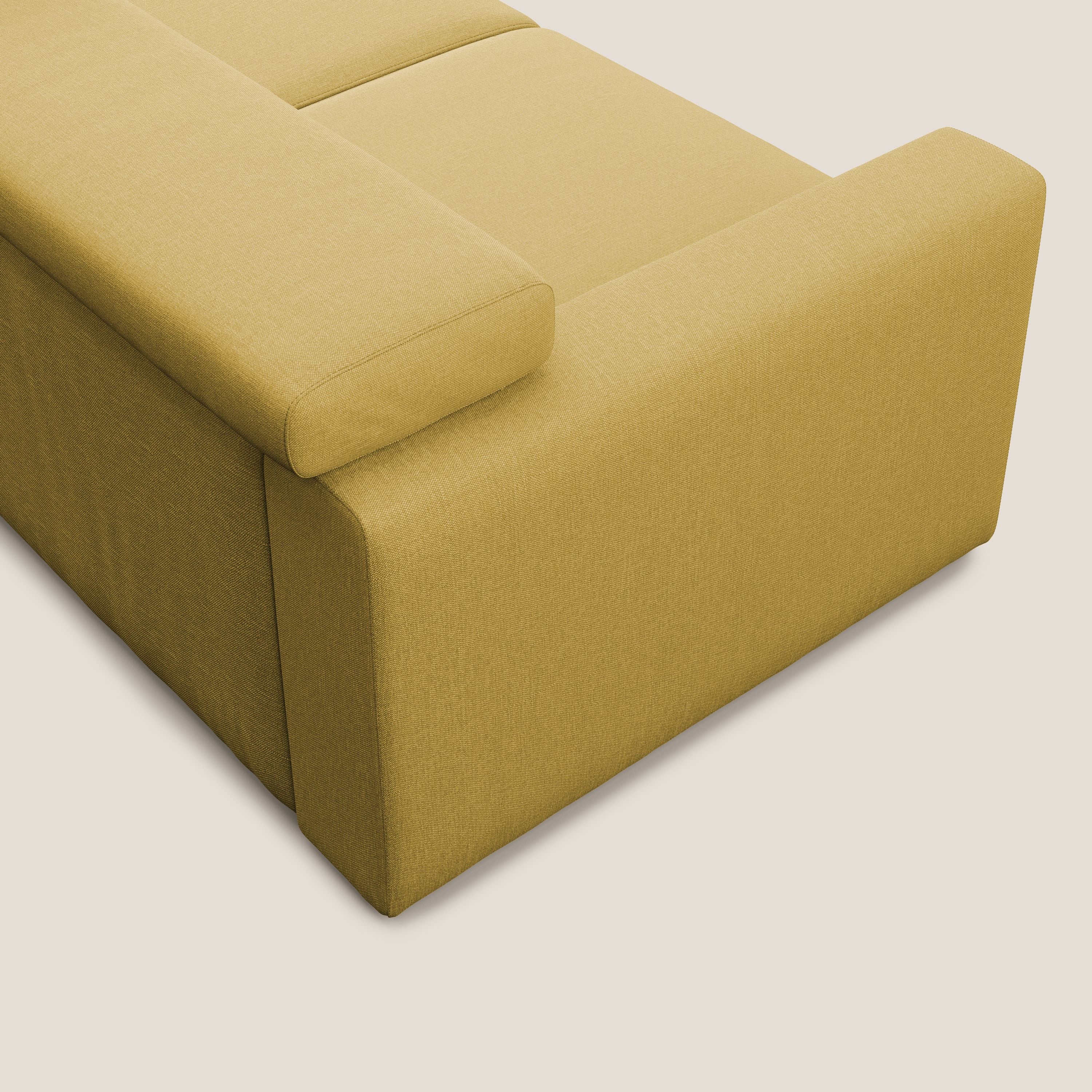 Dylan divano allungabile con pouf estraibile poggiapiedi in tessuto simil cotone impermeabile T13 giallo - divani.store