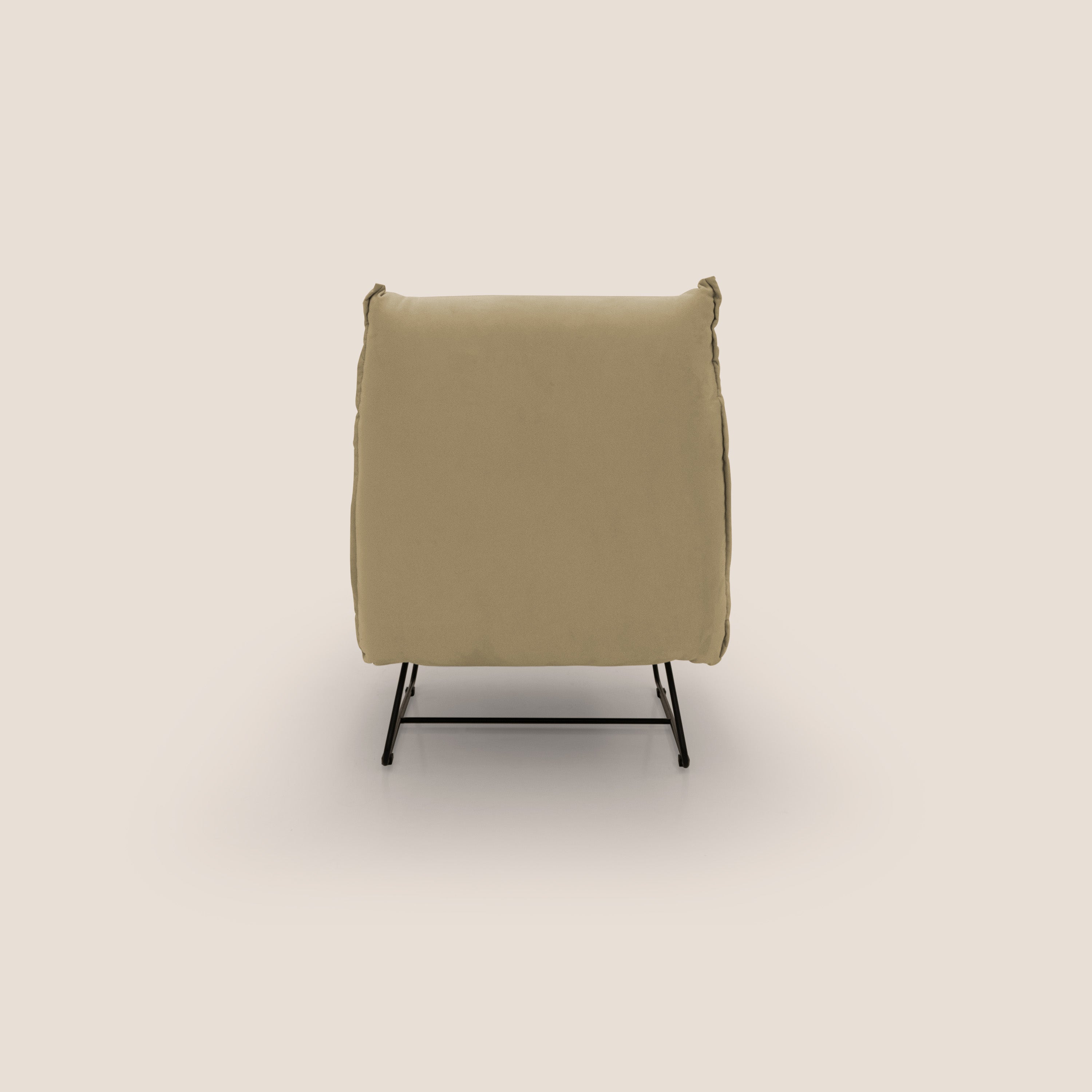 Tessa Poltroncina dal design moderno in morbida microfibra smacchiabile T11 beige - divani.store