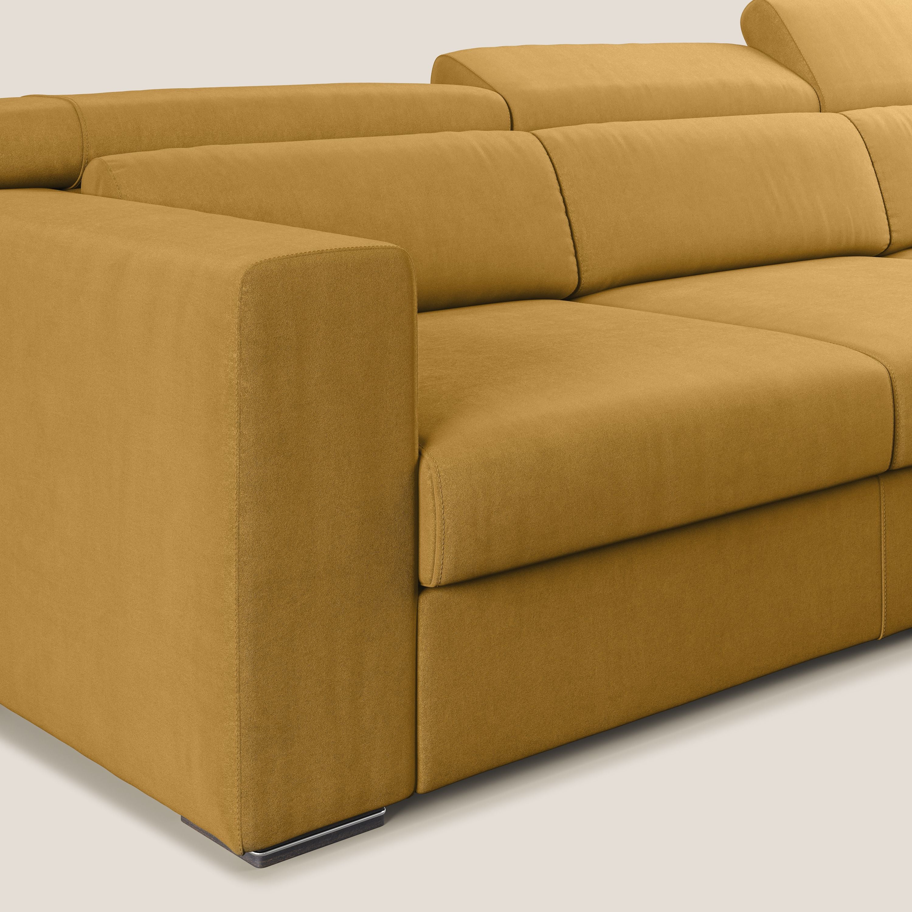 Vegas divano angolare con poggiatesta reclinabili in microfibra impermeabile T11 giallo - divani.store