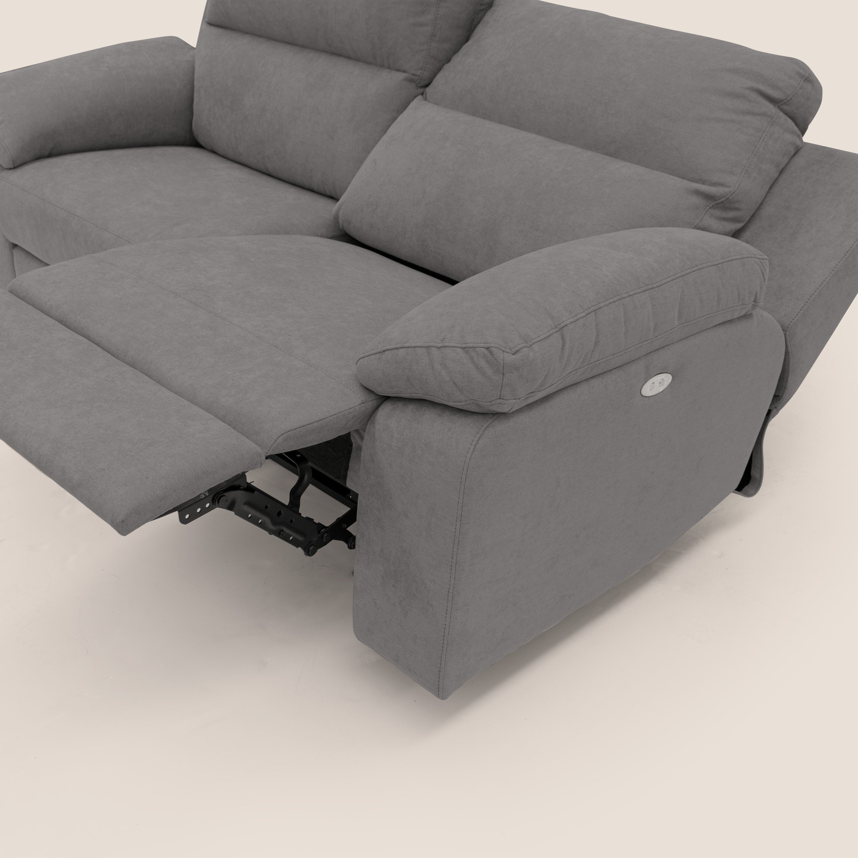 Romeo Divano relax con recliner elettrico in morbido tessuto impermeabile T02 grigio - divani.store