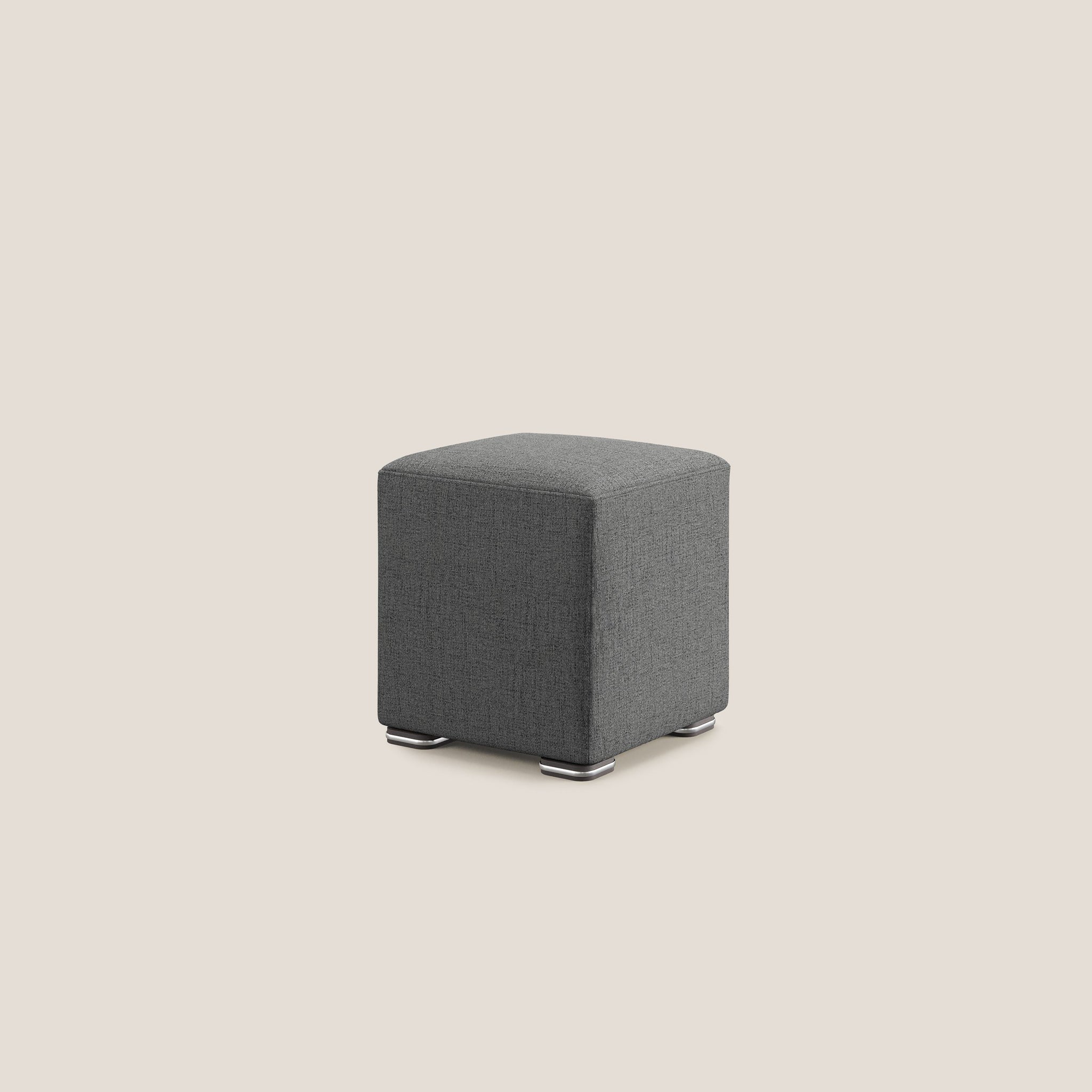 Cube Hocker aus weichem, wasserfestem Stoff T03