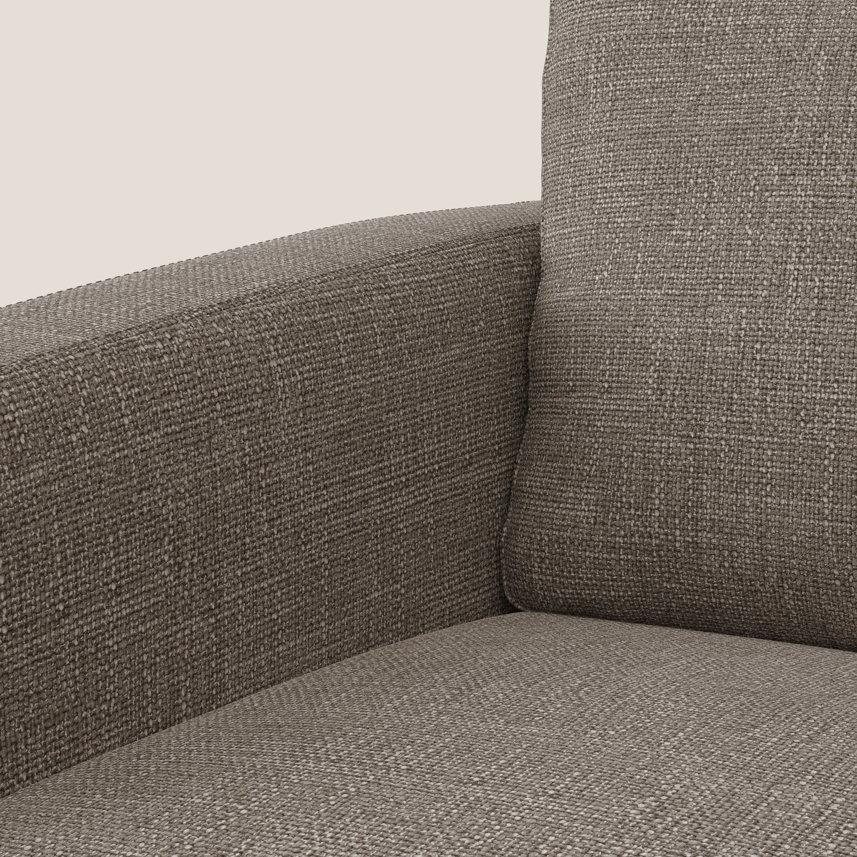 Orione Poltroncina in morbido tessuto impermeabile ad intreccio T06 marrone - divani.store