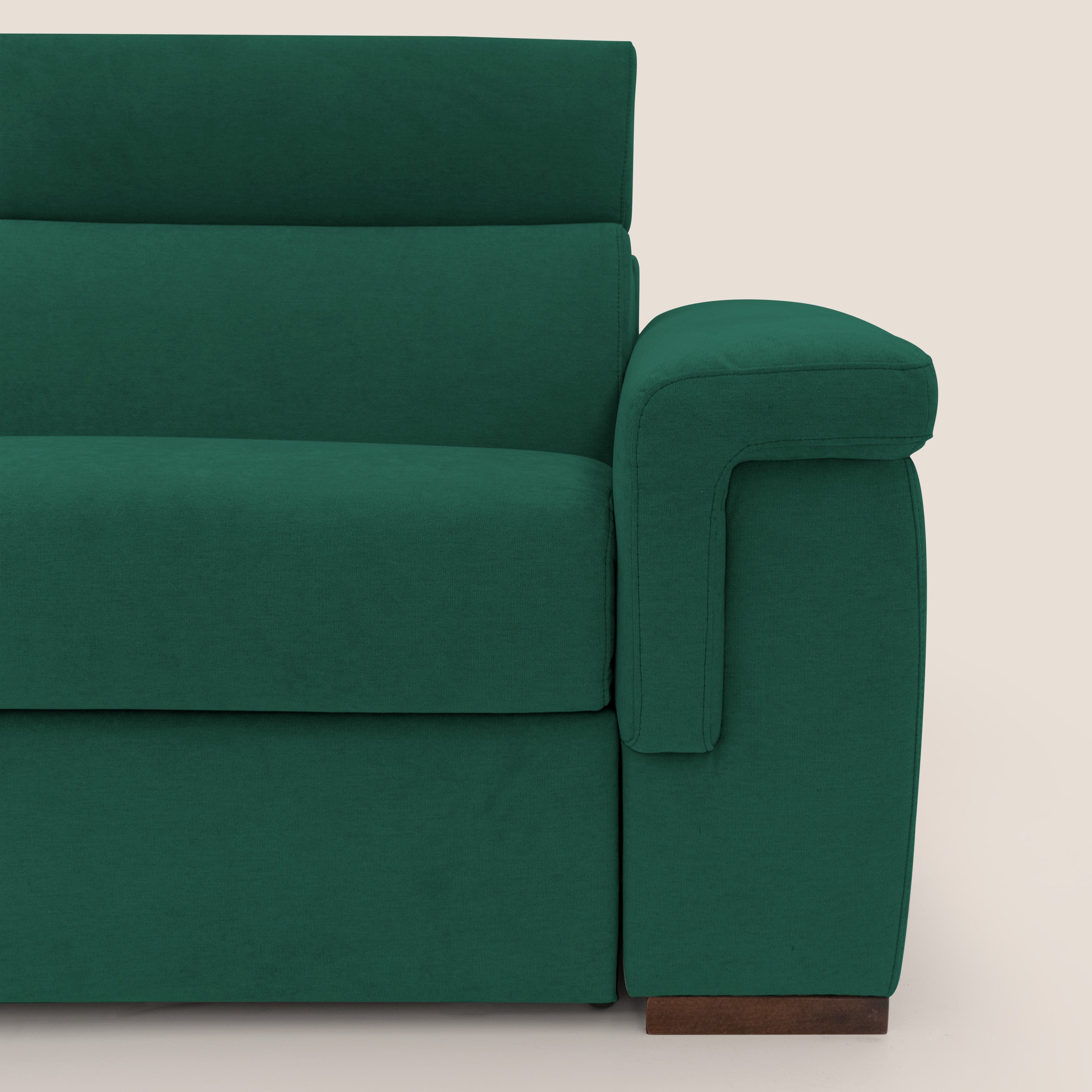 Giunone divano letto con materasso alto 18 cm e poggiatesta reclinabili in tessuto impermeabile T02 verde - divani.store