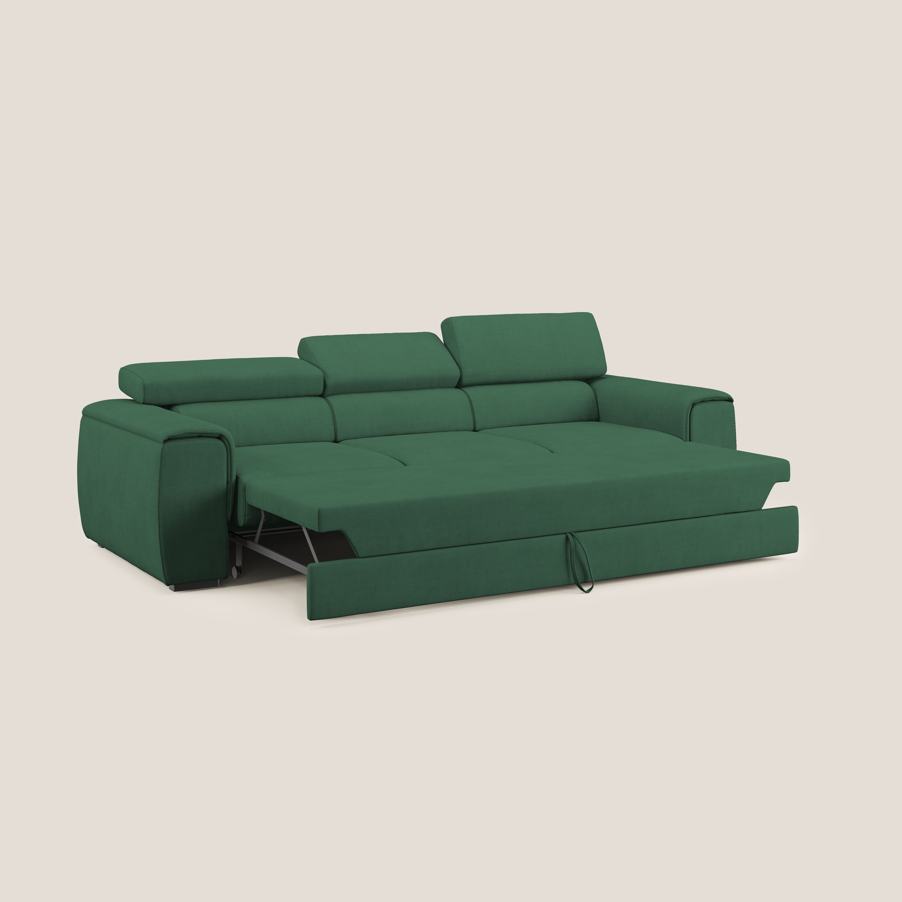 Zeno Divano con pouf estraibile poggiapiedi a 3 sedute in tessuto morbido impermeabile T02 verde - divani.store