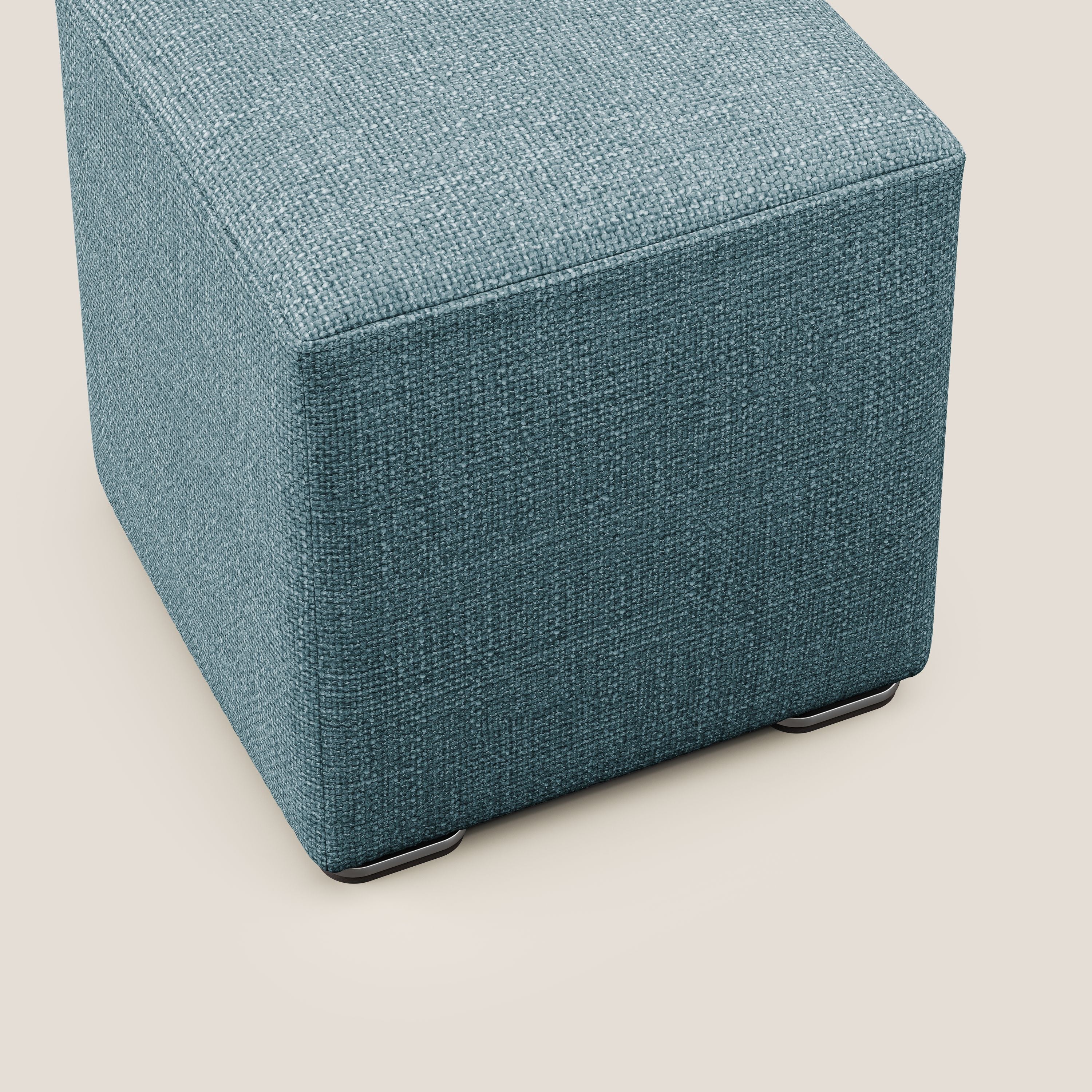 Cube pouf in morbido tessuto impermeabile ad intreccio melangiato T06 azzurro - divani.store