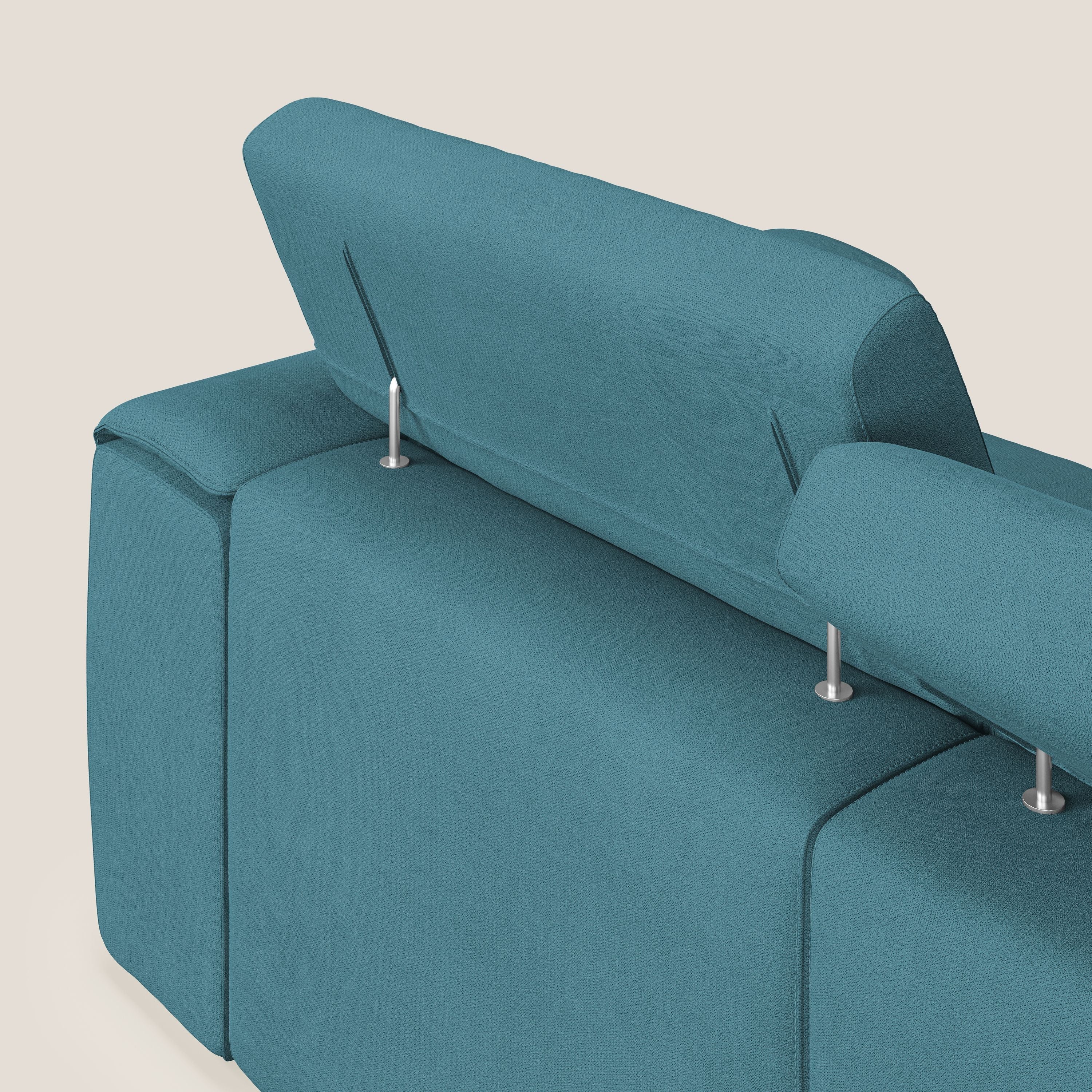 Zeno Divano con pouf estraibile poggiapiedi a 3 sedute in tessuto morbido impermeabile T02 azzurro - divani.store