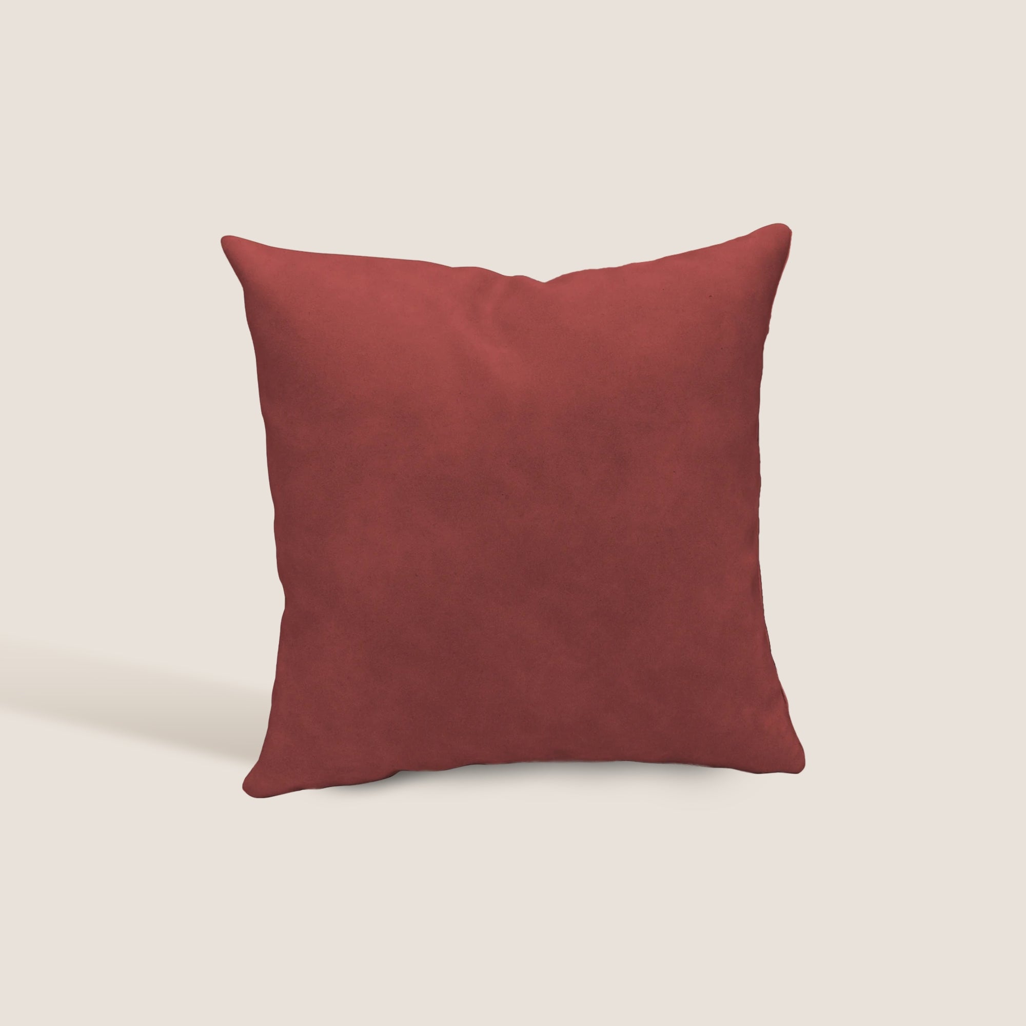Atlanta cuscino quadrato disponibile in diversi colori realizzato in ecopelle primofiore rosso - divani.store