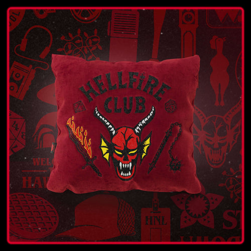 Cuscino Hellfire club stranger things Limited Edition con Ricamo – tessuto smacchiabile 45x45 rosso - divani.store