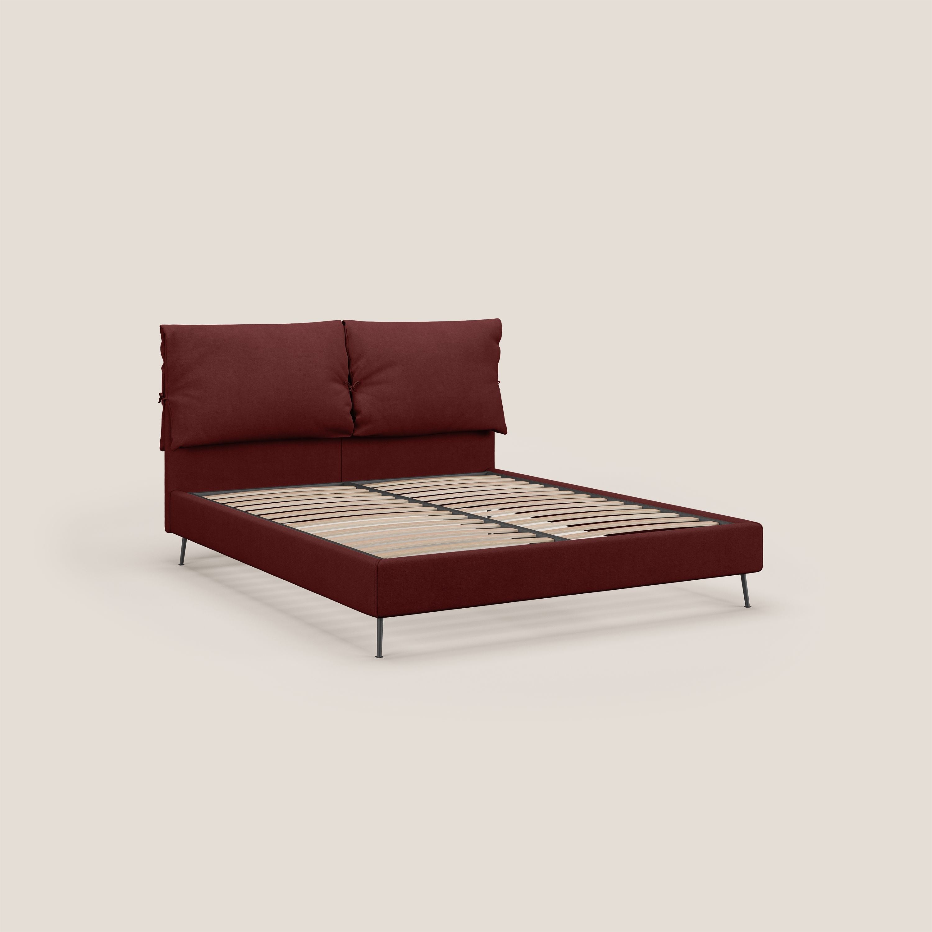 Artemisia letto imbottito con piedini alti sfoderabile in tessuto smacchiabile T17 rosso - divani.store