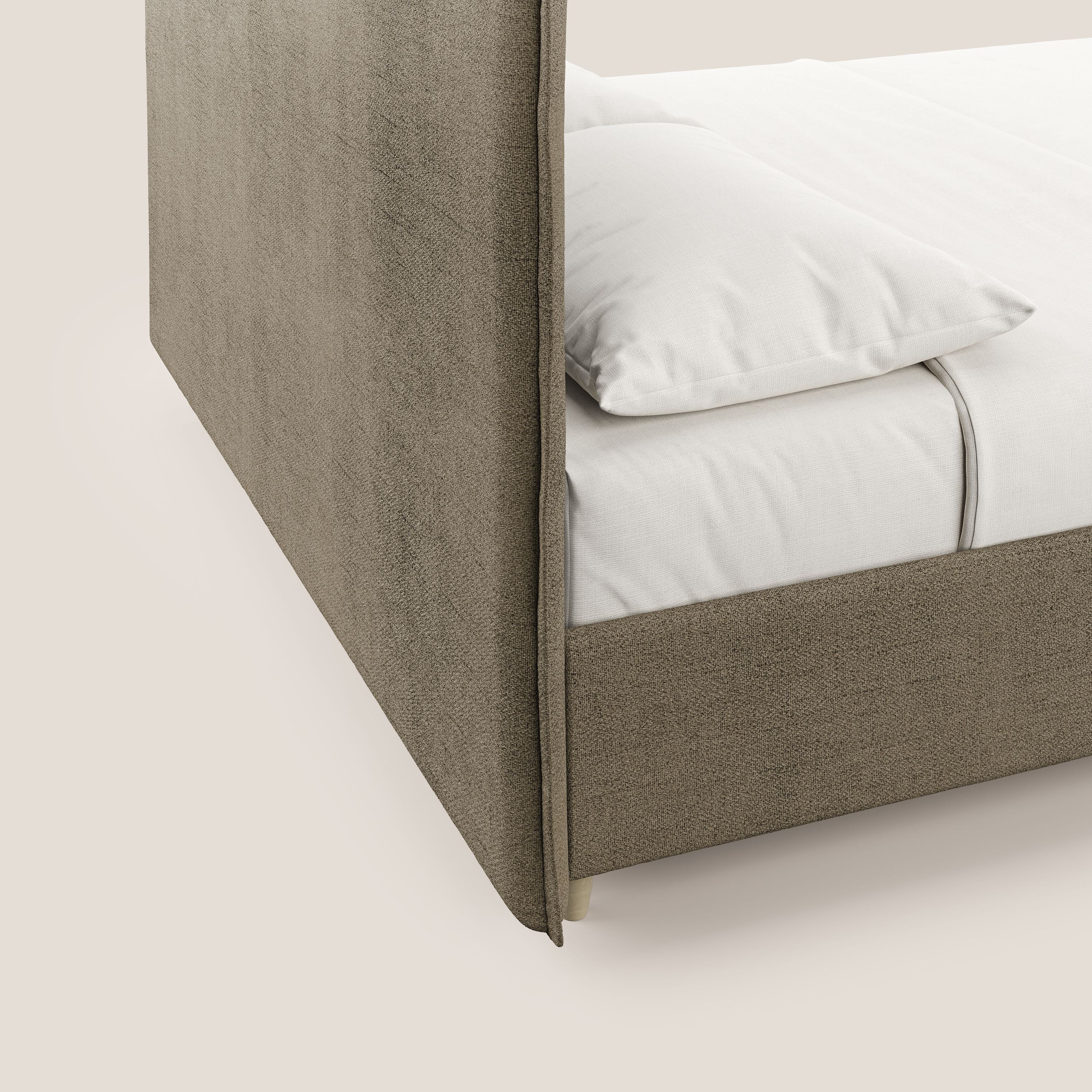 Audrey letto imbottito contenitore e sfoderabile in tessuto fiammato impermeabile T03 marrone - divani.store