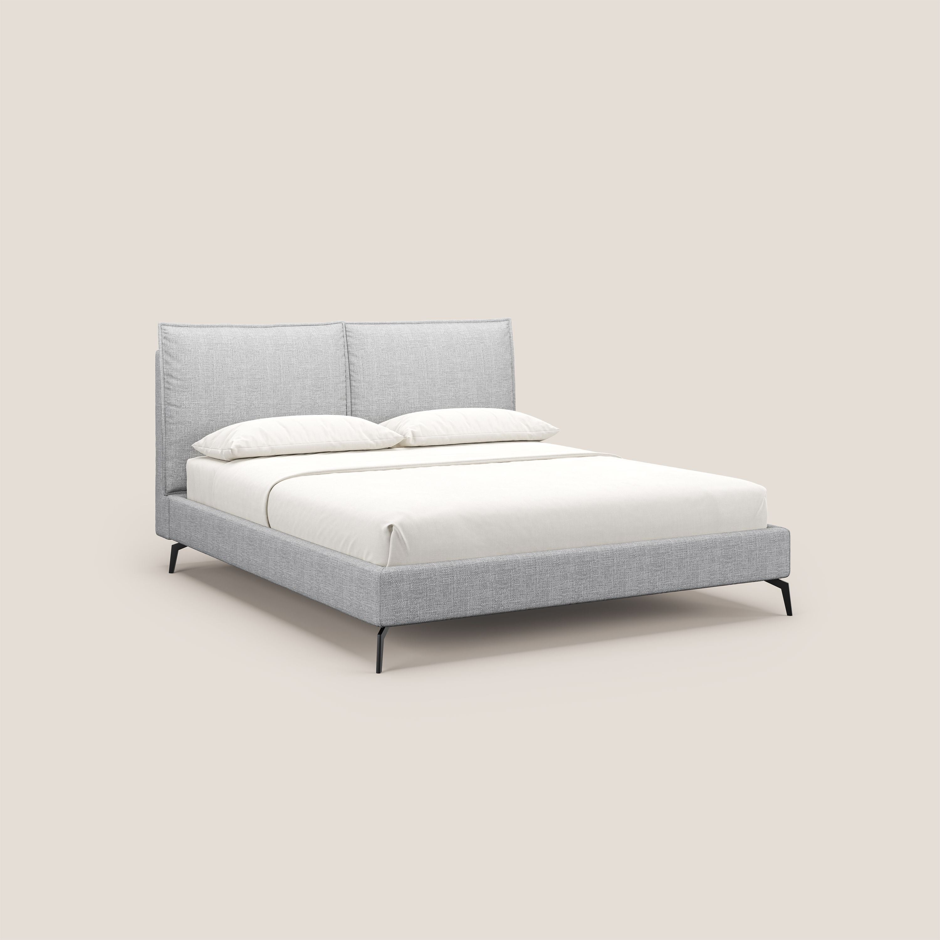 Cloe letto imbottito con piedi in metallo sfoderabile in tessuto fiammato impermeabile T06 grigio - divani.store