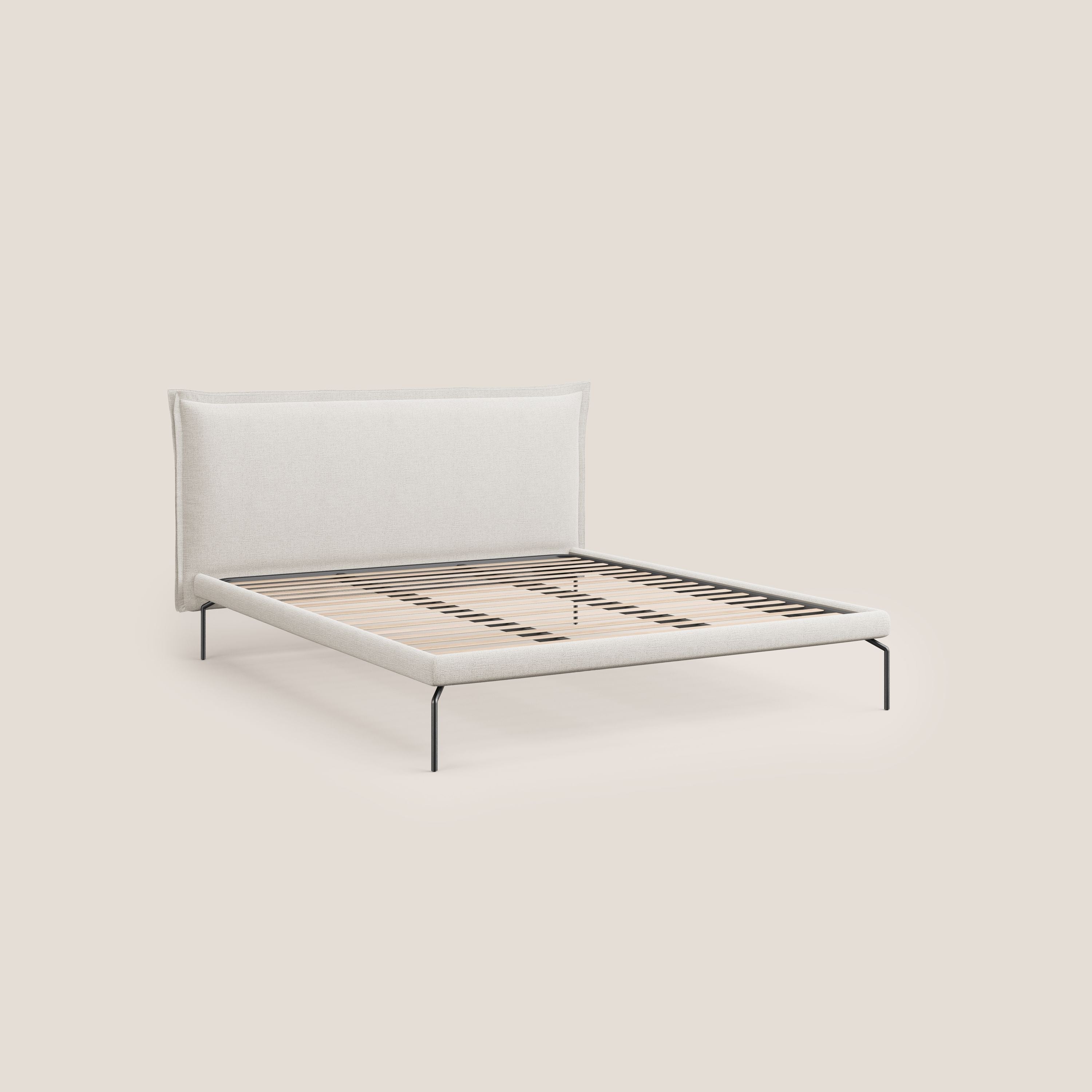 Eric letto imbottito design minimal in morbido tessuto impermeabile T14 panna - divani.store