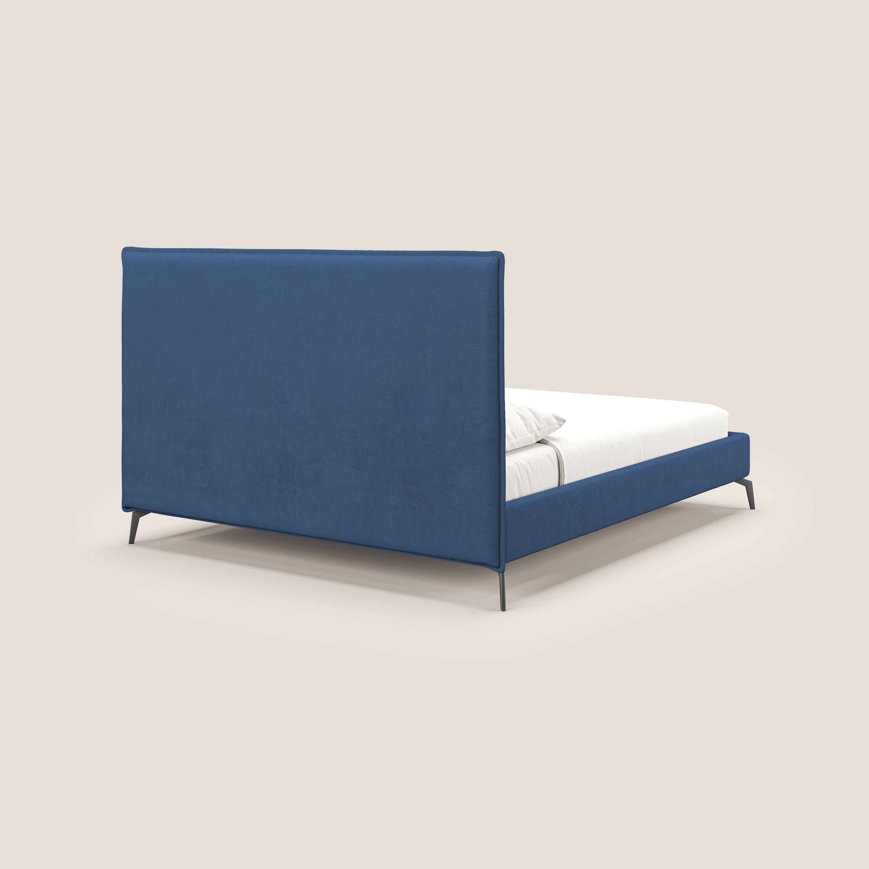 Iris letto imbottito con piedini neri sfoderabile in tessuto impermeabile T02 blu - divani.store