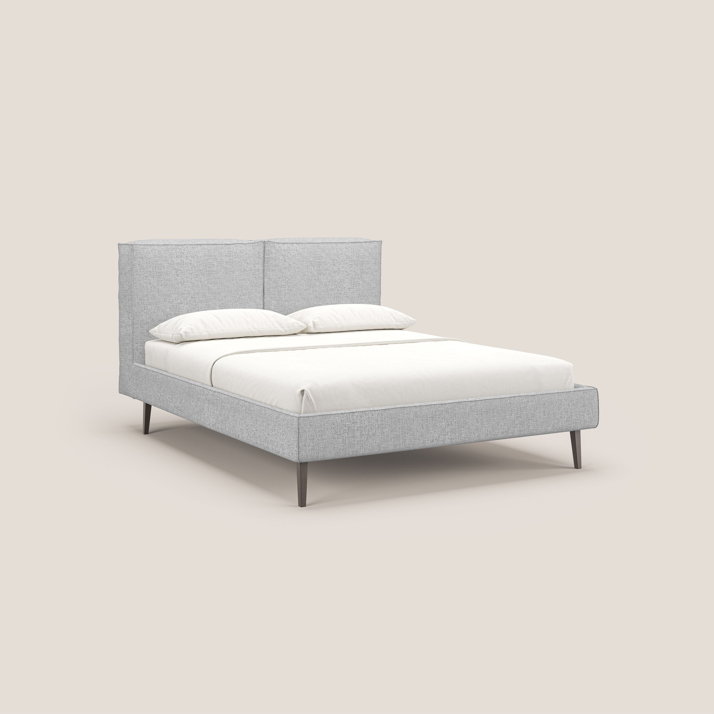 Isotta letto imbottito completamente sfoderabile in morbido tessuti impermeabile T10 grigio chiaro - divani.store