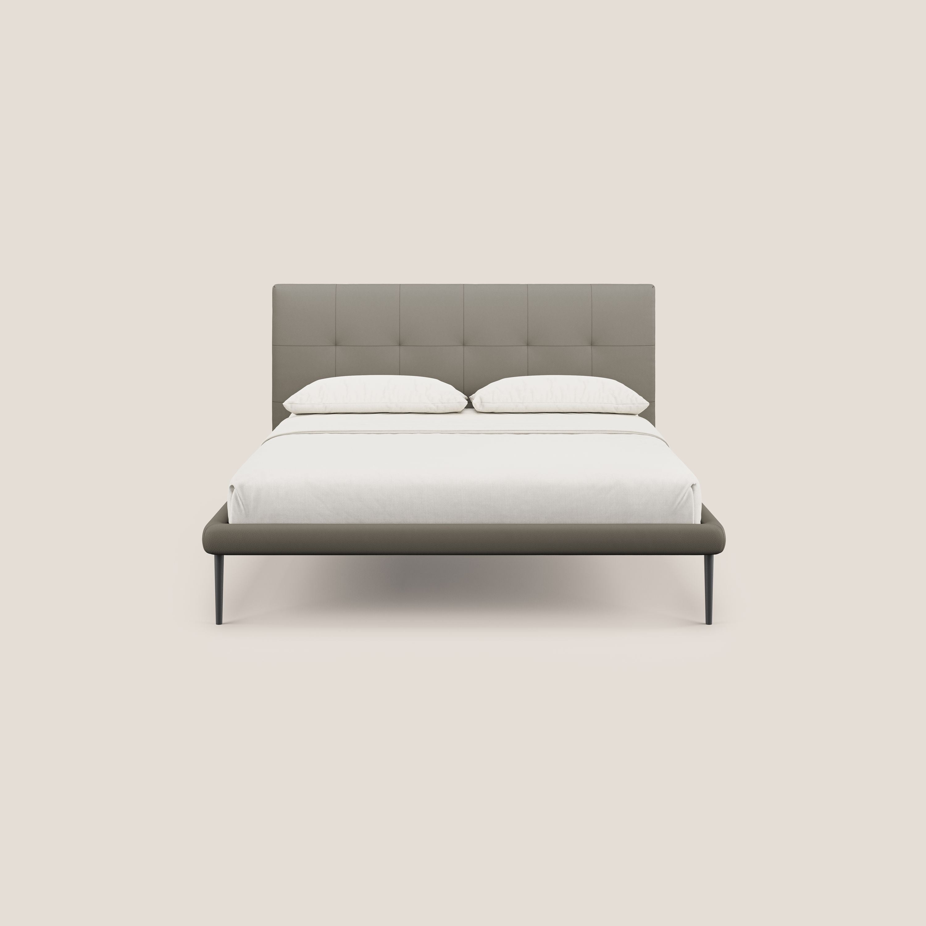 Midori letto imbottito trapuntato in ecopelle con piedini alti T04 talpa - divani.store