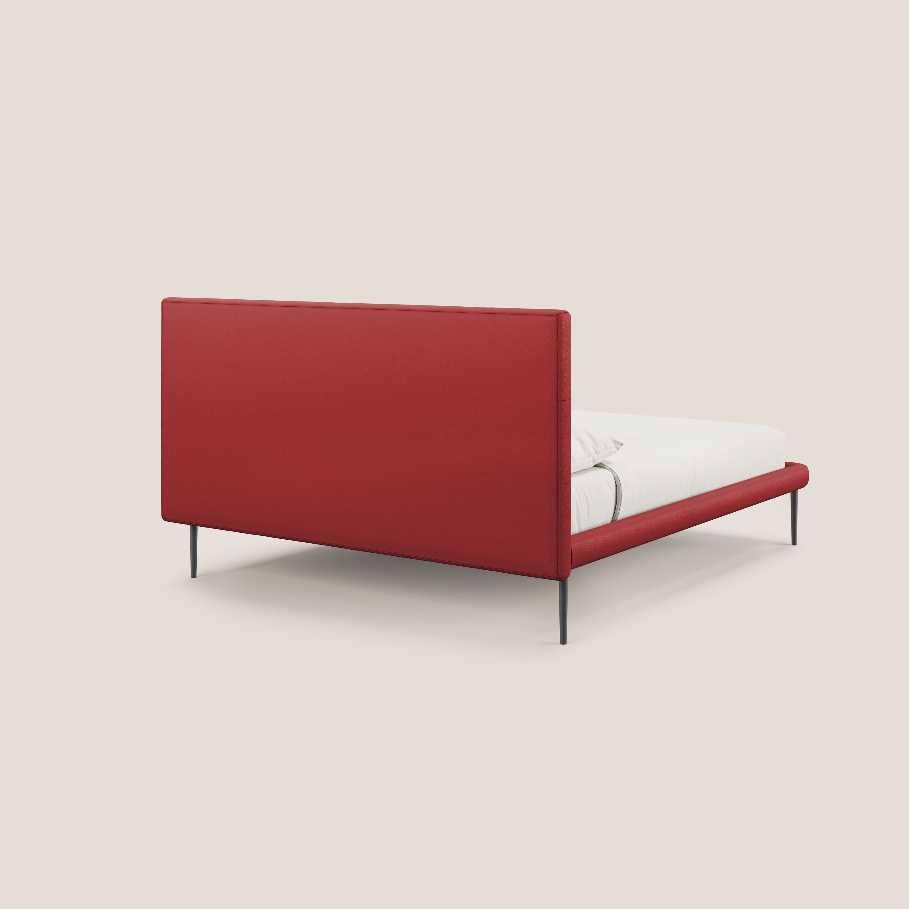 Midori letto imbottito trapuntato in ecopelle con piedini alti T04 rosso - divani.store