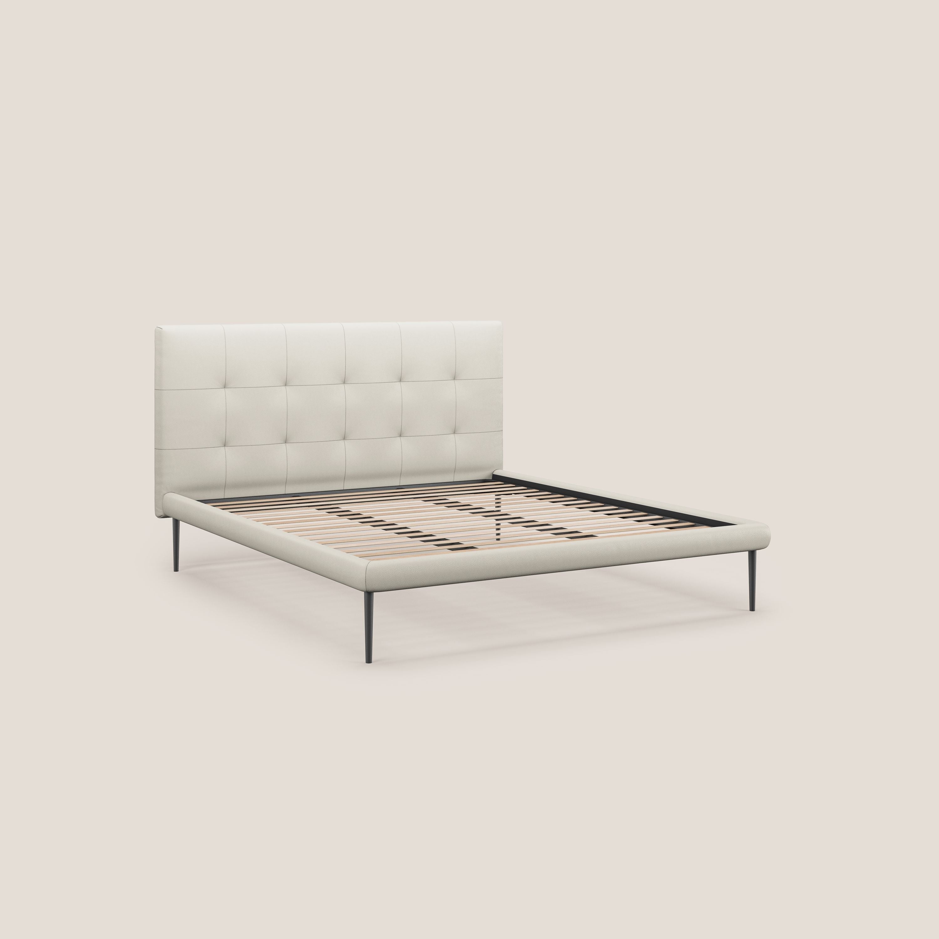 Midori letto imbottito trapuntato in ecopelle con piedini alti T04 bianco - divani.store