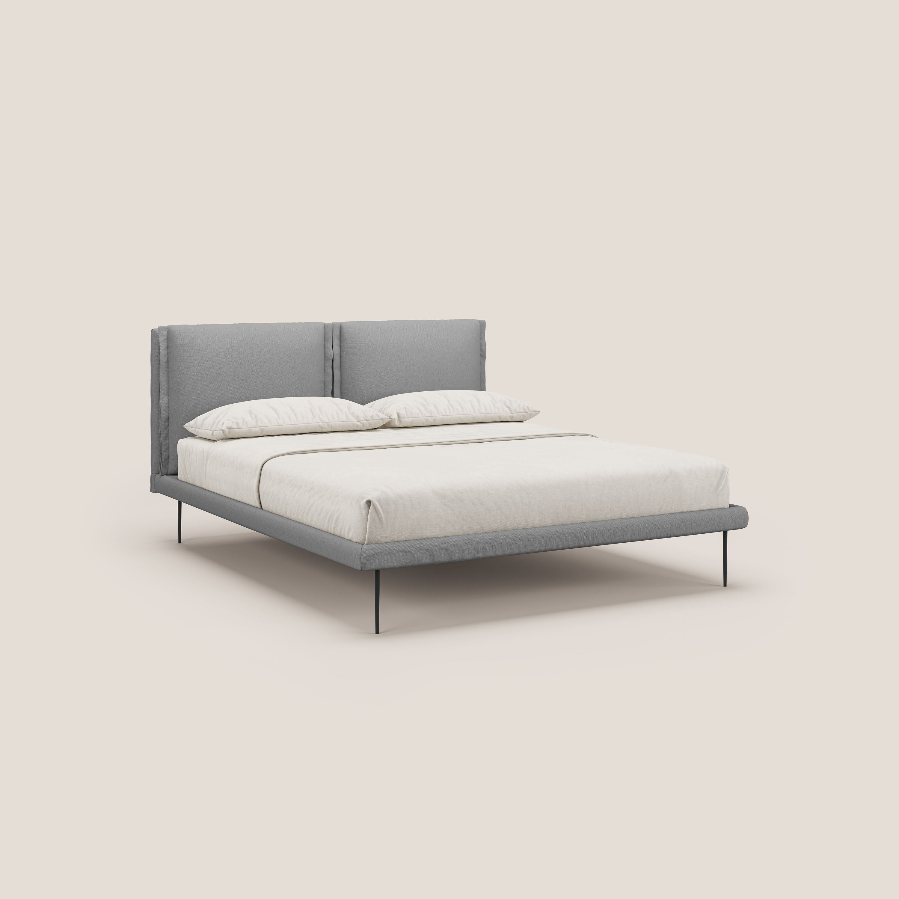 Noah letto con cuscini regolabili e piedi alti in metallo in tessuto smacchiabile T05 grigio - divani.store