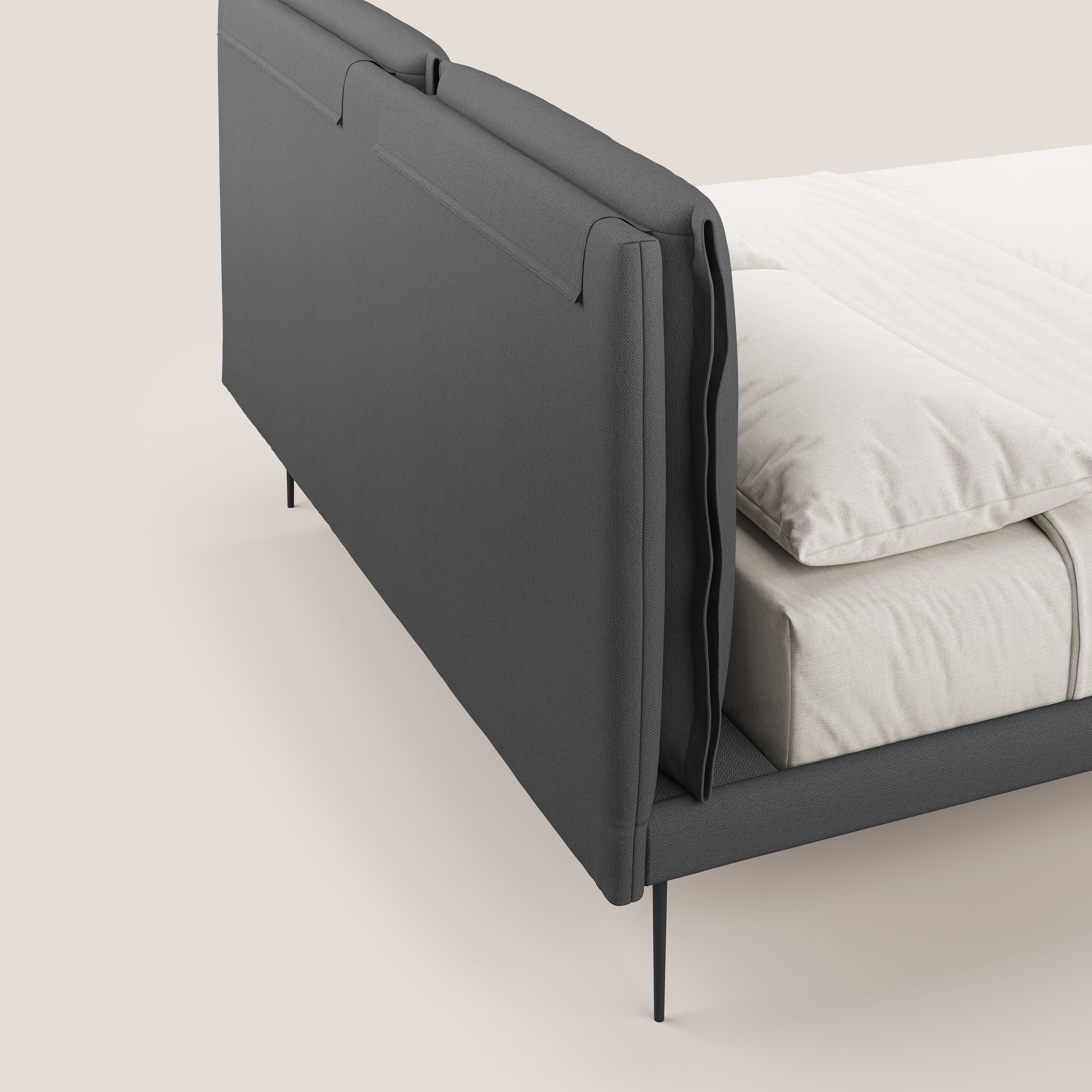 Noah letto con cuscini regolabili e piedi alti in metallo in tessuto smacchiabile T05 antracite - divani.store