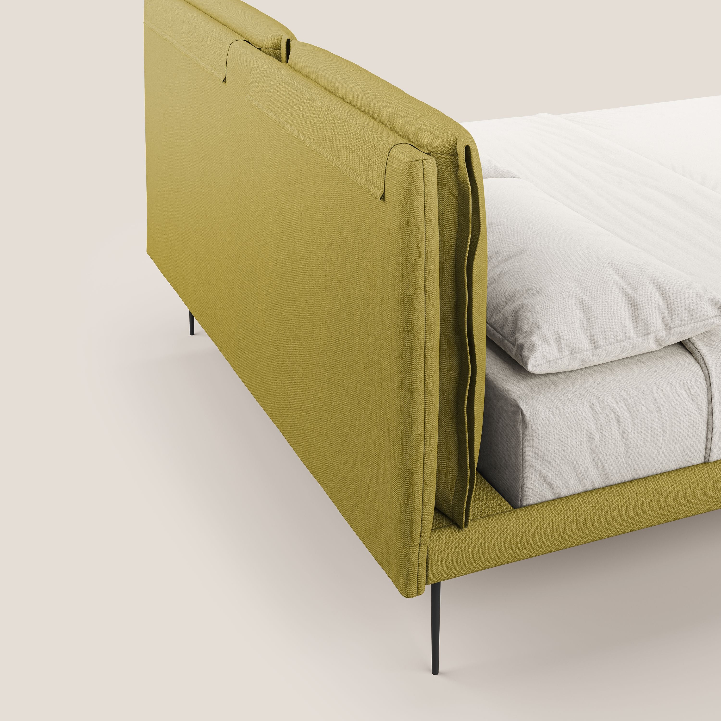 Noah letto con cuscini regolabili e piedi alti in metallo in tessuto smacchiabile T05 giallo - divani.store