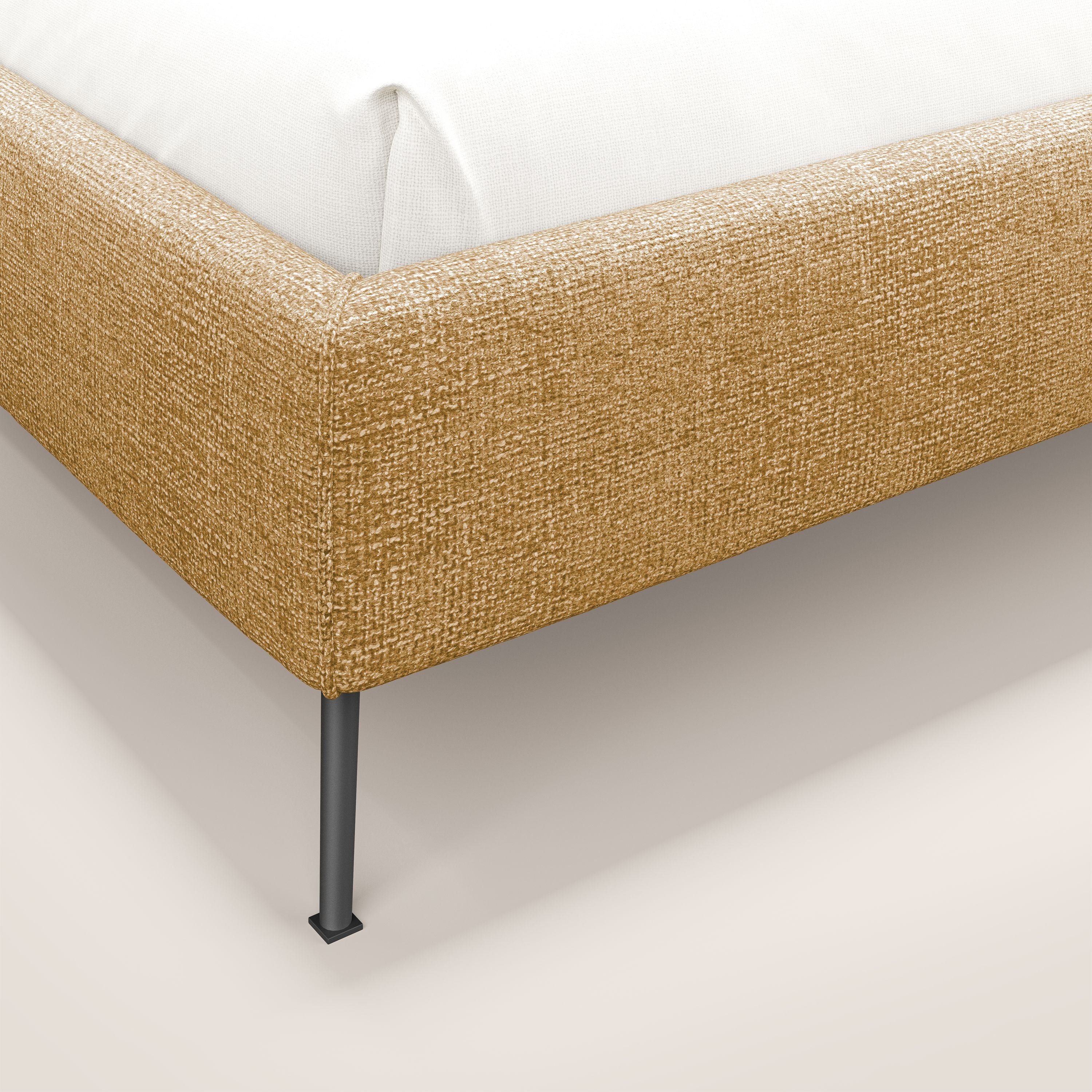 Steve sommier giroletto piedi alti in tessuto impermeabile T10 giallo - divani.store