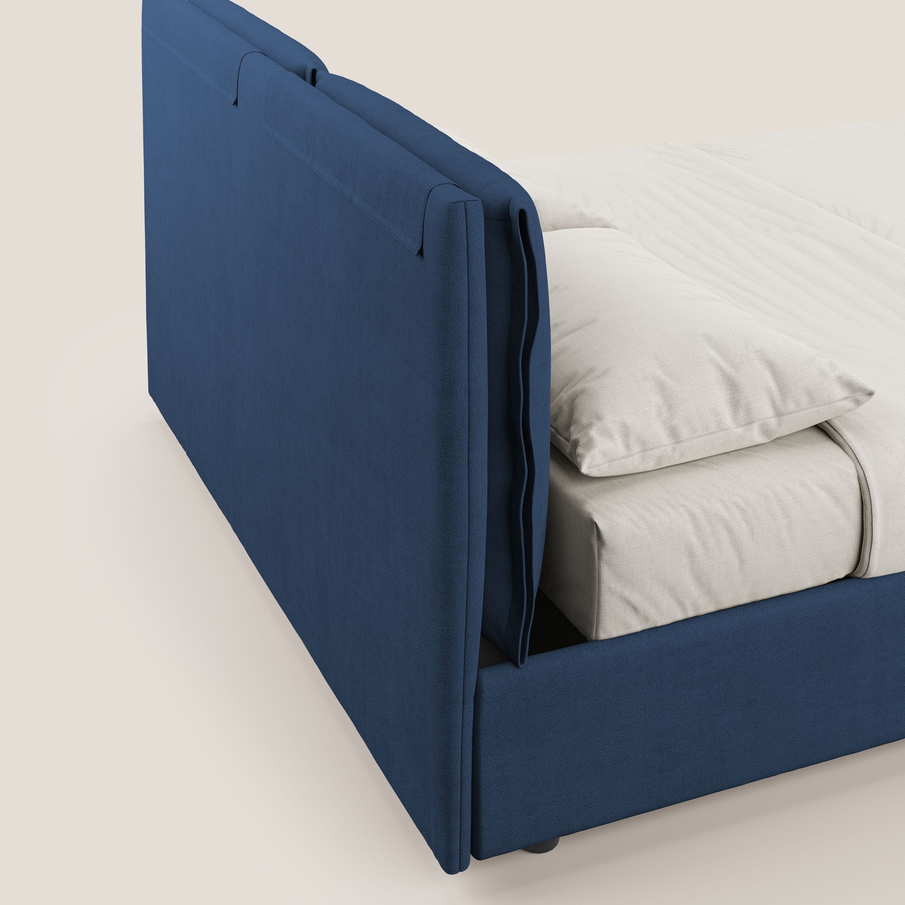 Travis letto contenitore con cuscini mobili trapuntati in tessuto impermeabile T02 blu - divani.store