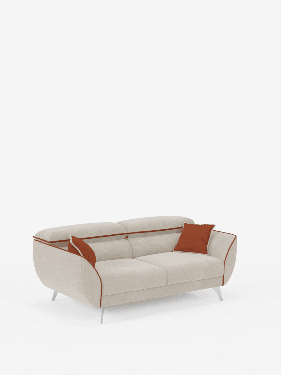 Il divano Michelangelo a 2 e 3 posti di Divani.Store, qui presentato in un moderno tessuto bicolore beige e arancione smacchiabile T23, presenta braccioli ricurvi, gambe angolate e una vistosa bordatura arancione. Su ciascun lato sono posizionati due cuscini decorativi arancioni abbinati. Con il suo design minimalista, completato da sedute allungabili e poggiatesta reclinabili, è la scelta ideale per soggiorni moderni su uno sfondo bianco a tinta unita.