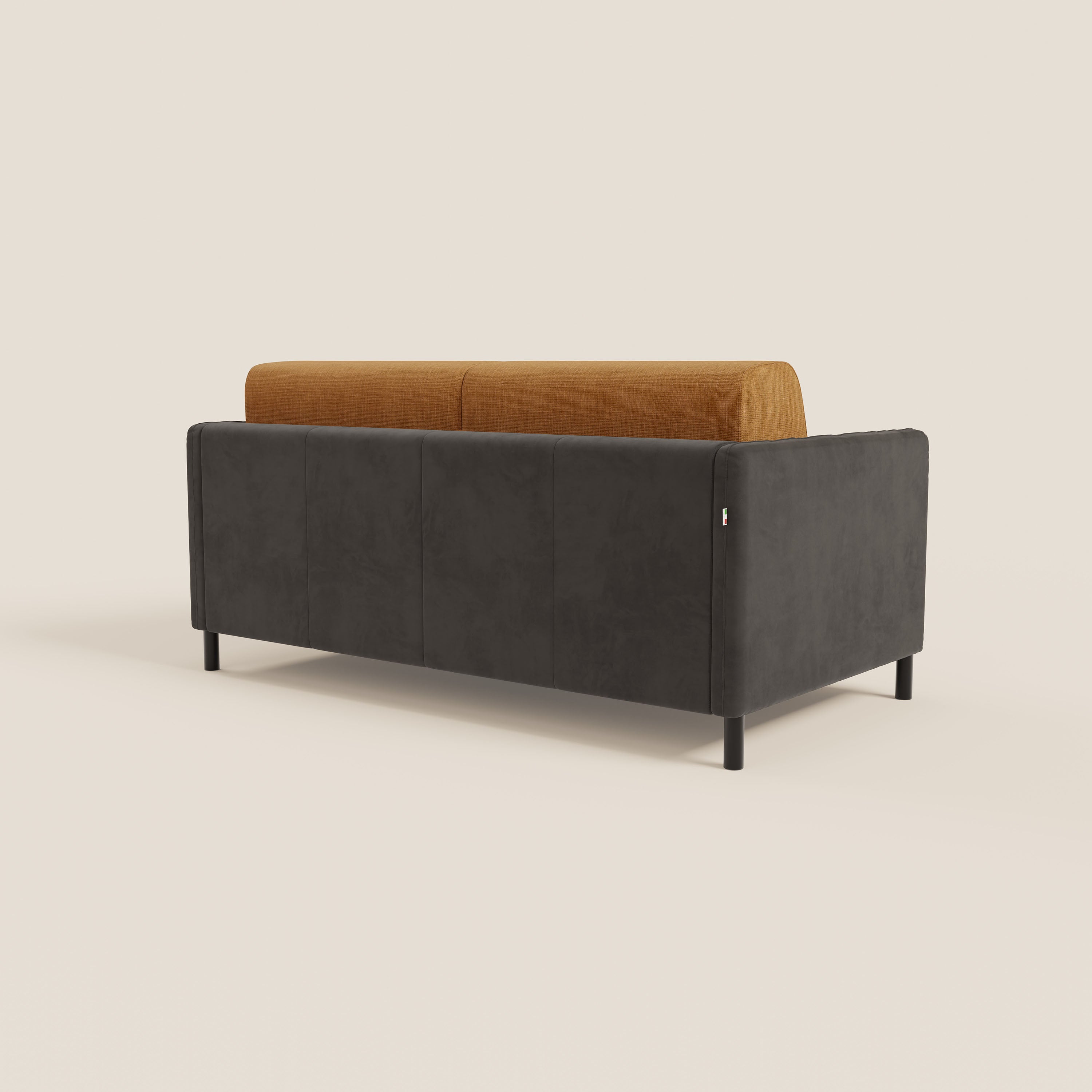 Il divano letto Narciso di Divani.Store presenta un design bicolore con un'elegante base in microfibra nera, gambe sottili e uno schienale in tessuto impermeabile ocra, ideale da abbinare al materasso da 18 cm.