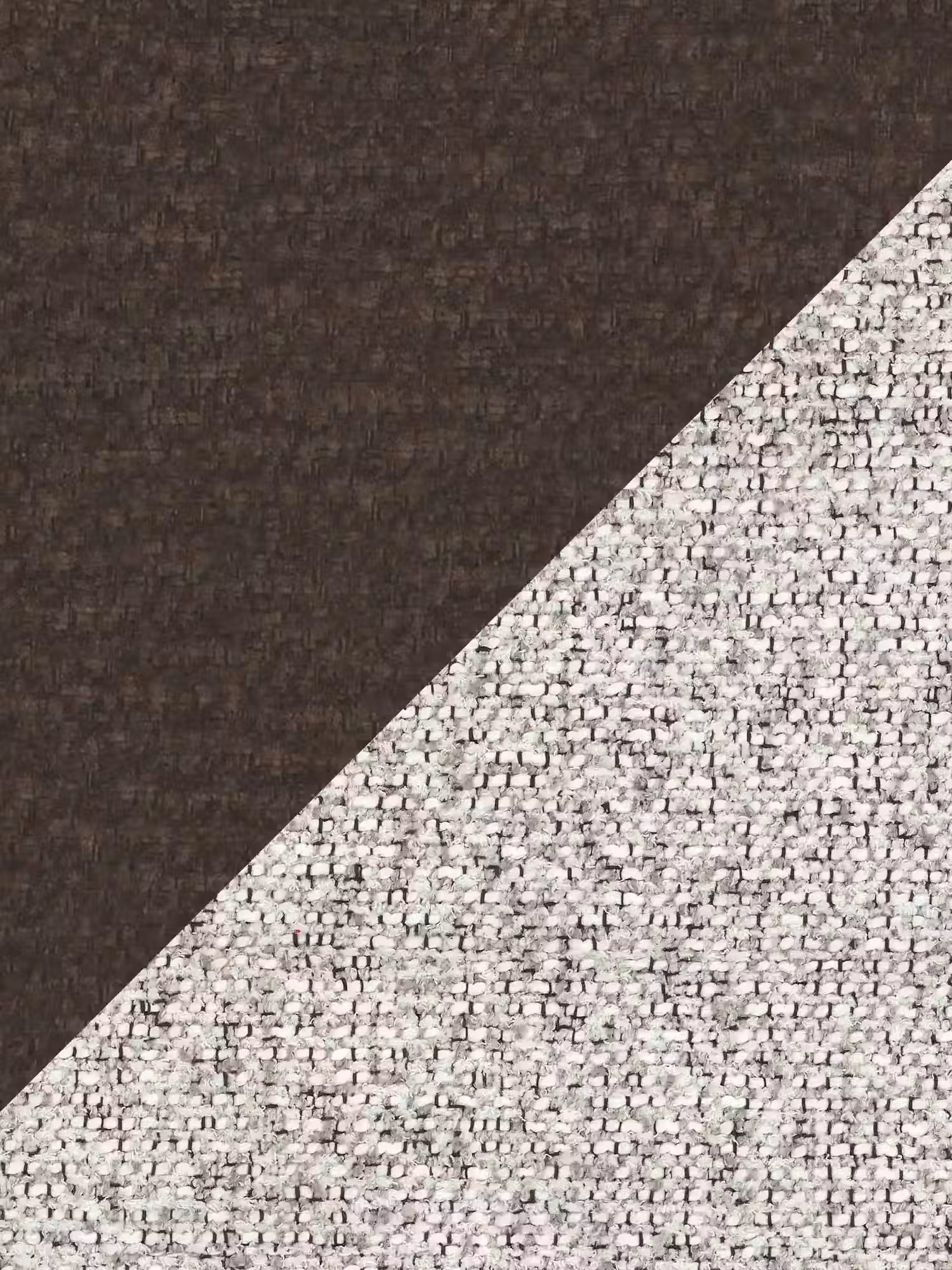 Immagine divisa in diagonale che mostra due superfici in tessuto con texture diverse: in alto a sinistra si nota un tessuto marrone scuro, mentre in basso a destra se ne vede uno grigio chiaro. Entrambe le sezioni presentano un motivo intrecciato che enfatizza il contrasto di colore e trama tra i materiali: un abbinamento elegante che caratterizza il letto imbottito bicolore con vano contenitore VALKIRIA di Letti.store, dotato di cuscini schienali e di una testiera curva avvolgente per un maggiore comfort
