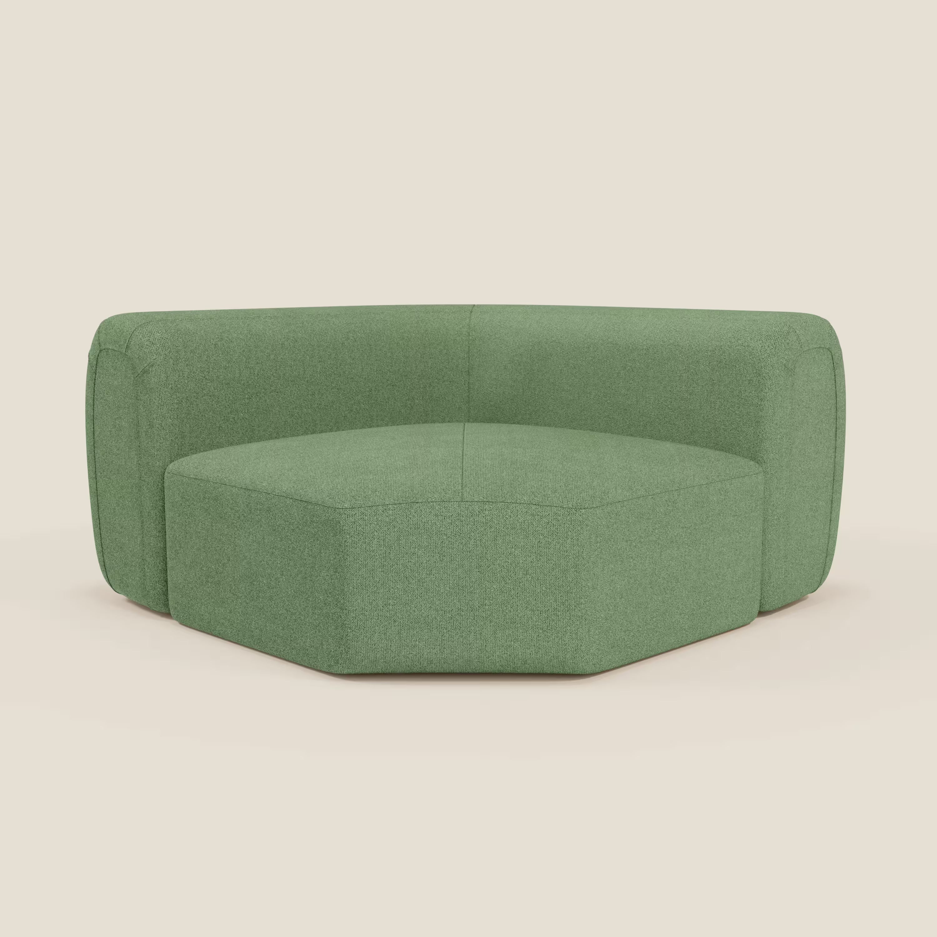 Bonbon Modulo angolare di Divani.Store è un moderno divano componibile verde chiaro (T23 menta) dalle linee pulite, con forme esagonali di seduta e schienale, morbido tessuto antimacchia e un look minimalista senza gambe a vista.