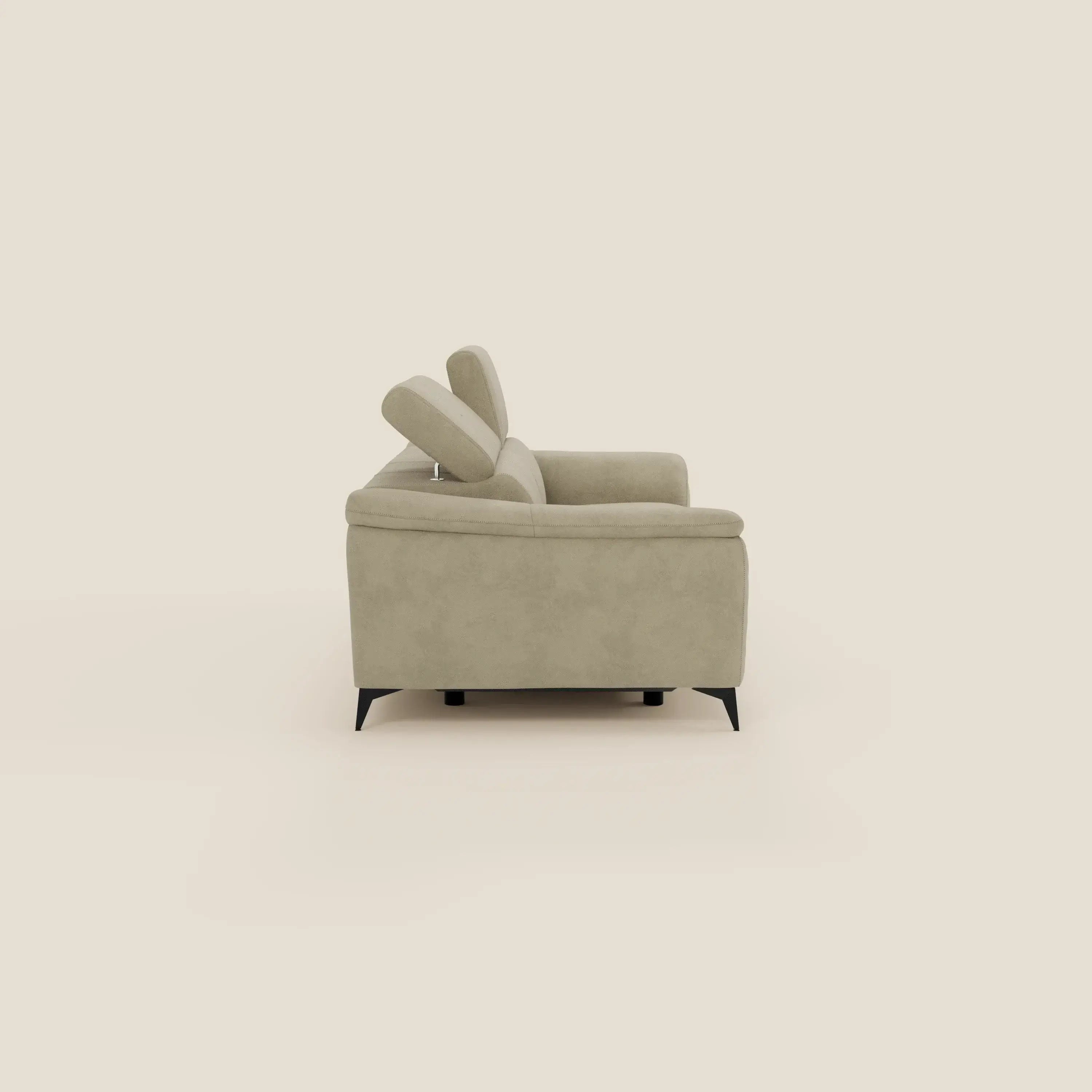 Arcos 3-Sitzer-Sofa – hohe Füße und verstellbare Kopfstützen aus wasserabweisender Mikrofaser T11 beige