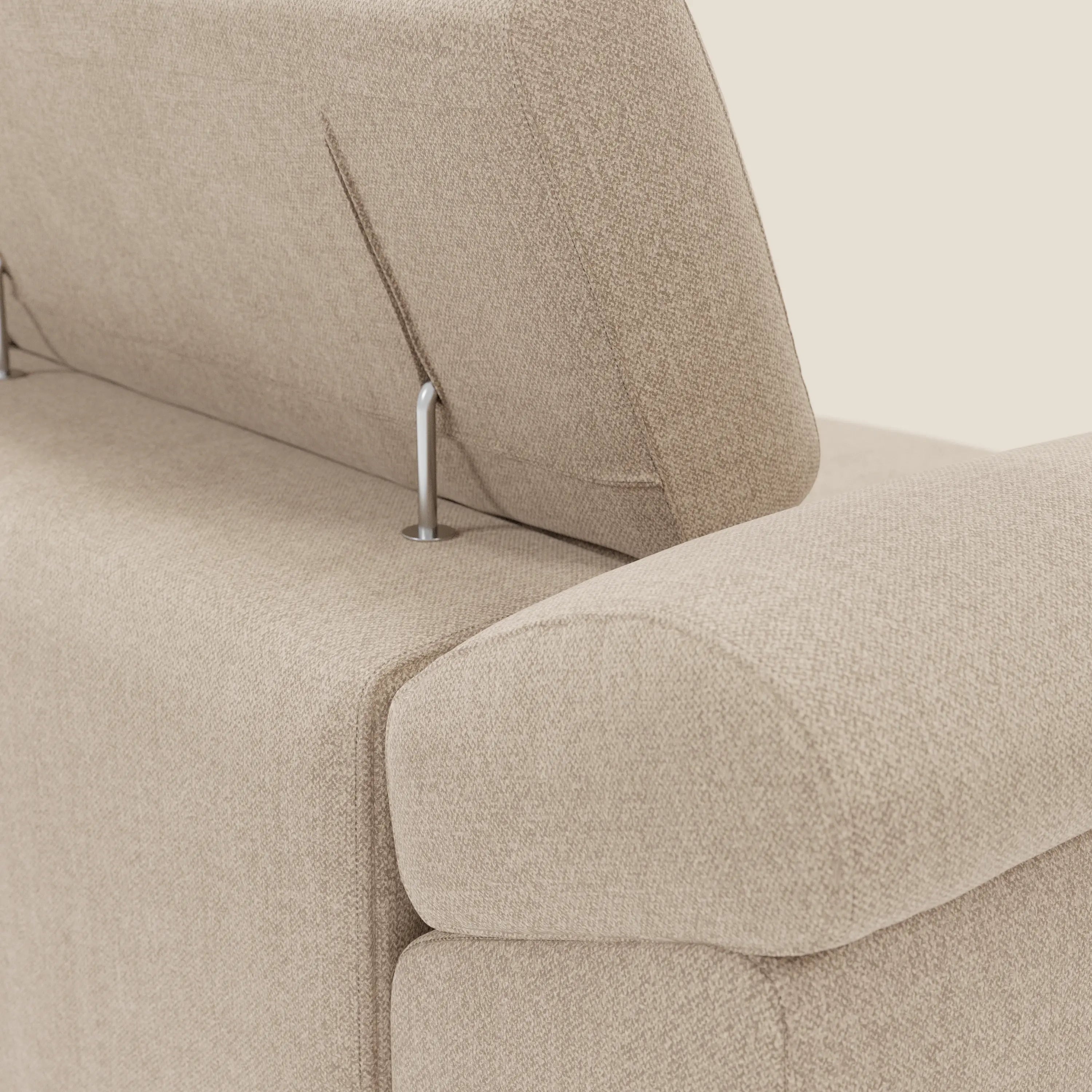 Donatello Sofa mit 3 ausziehbaren Sitzen, Armlehnen mit Staufach und verstellbaren Kopfstützen aus abwaschbarem Stoff T23 beige