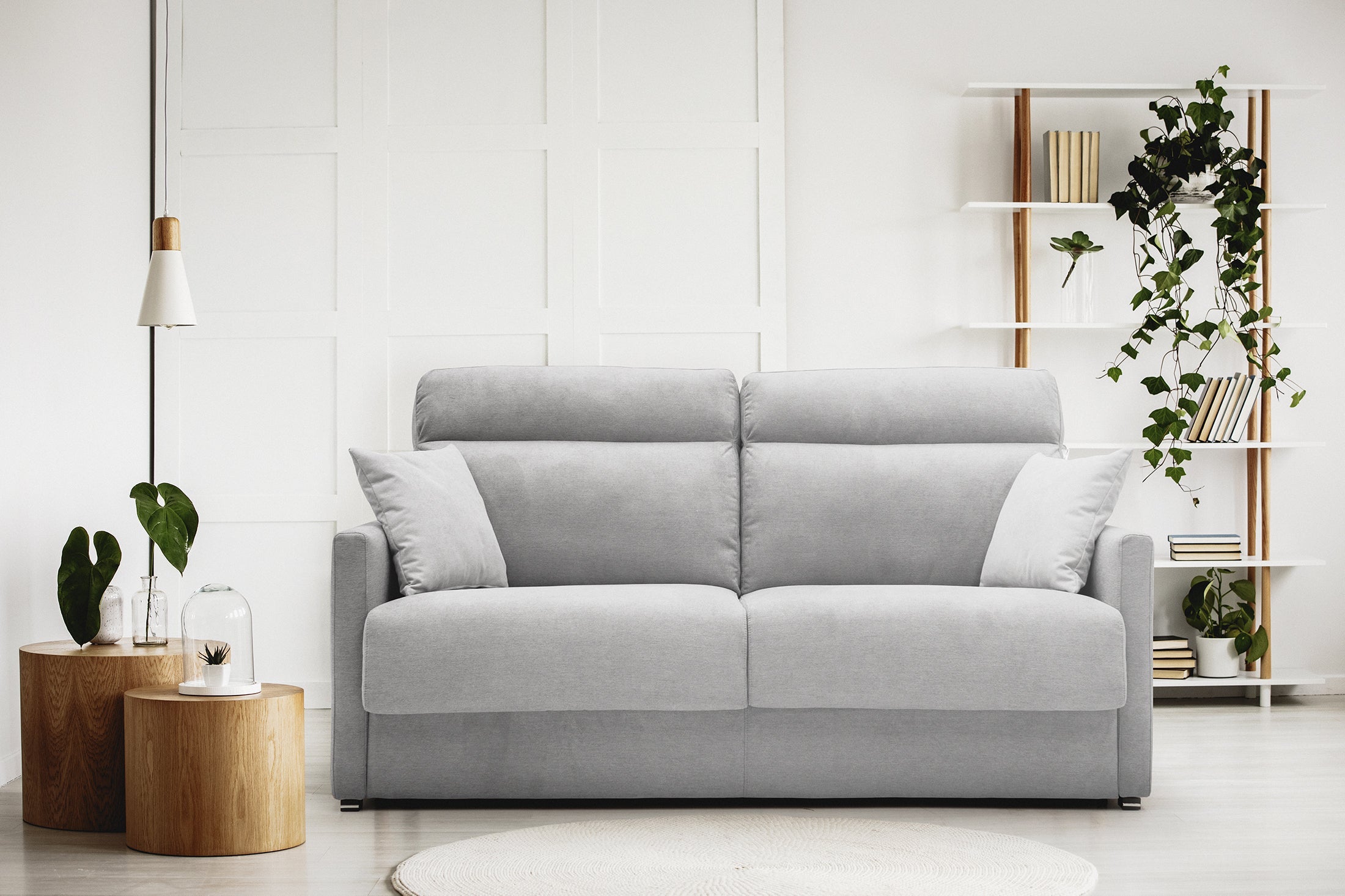 Margot Divano letto matrimoniale con schienale morbido alto in tessuto T02 grigio chiaro - divani.store